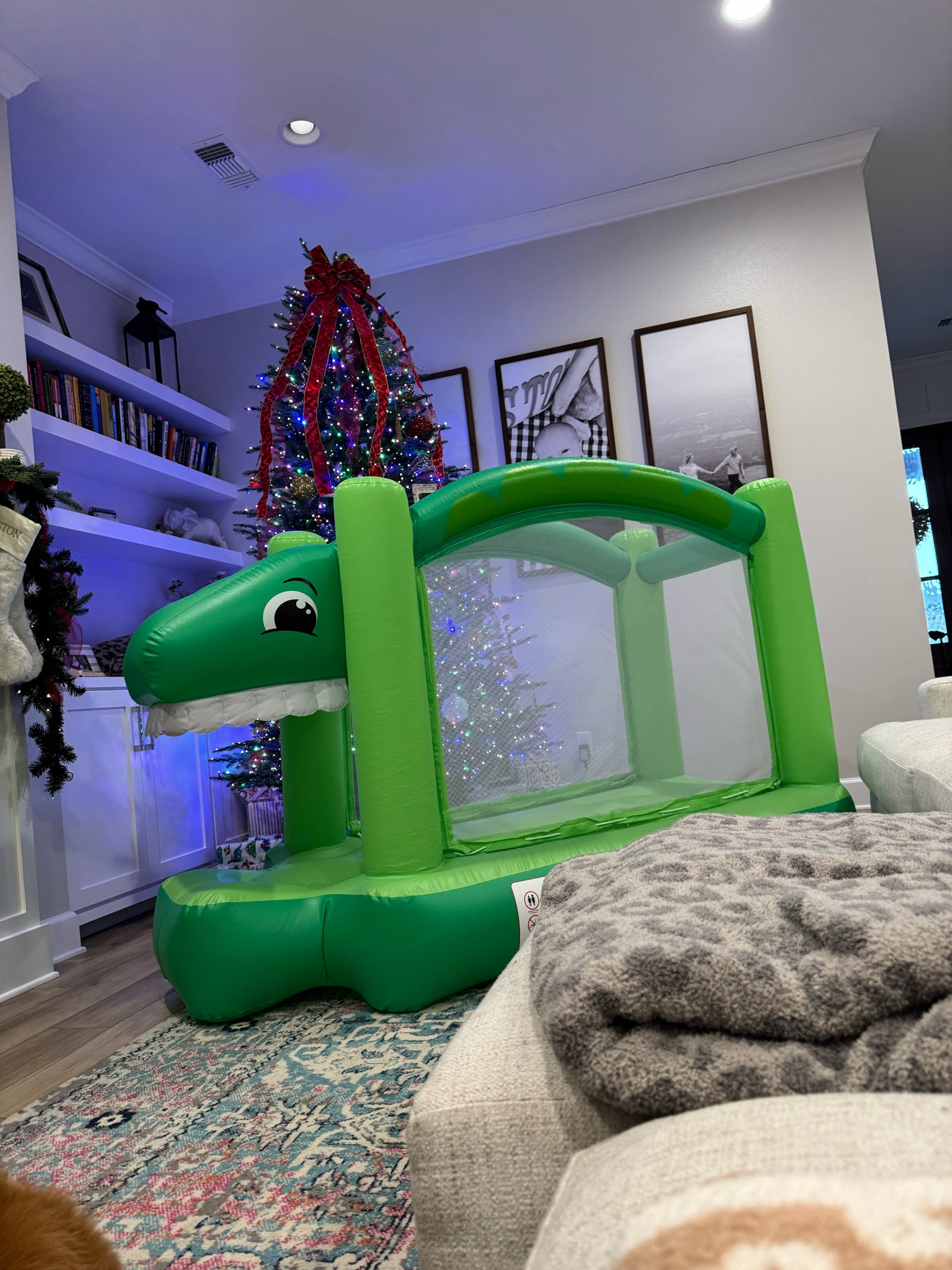 Rainy day toddler activity / bounce house / toddler bounce house 

#LTKFamily #LTKGiftGuide #LTKKids