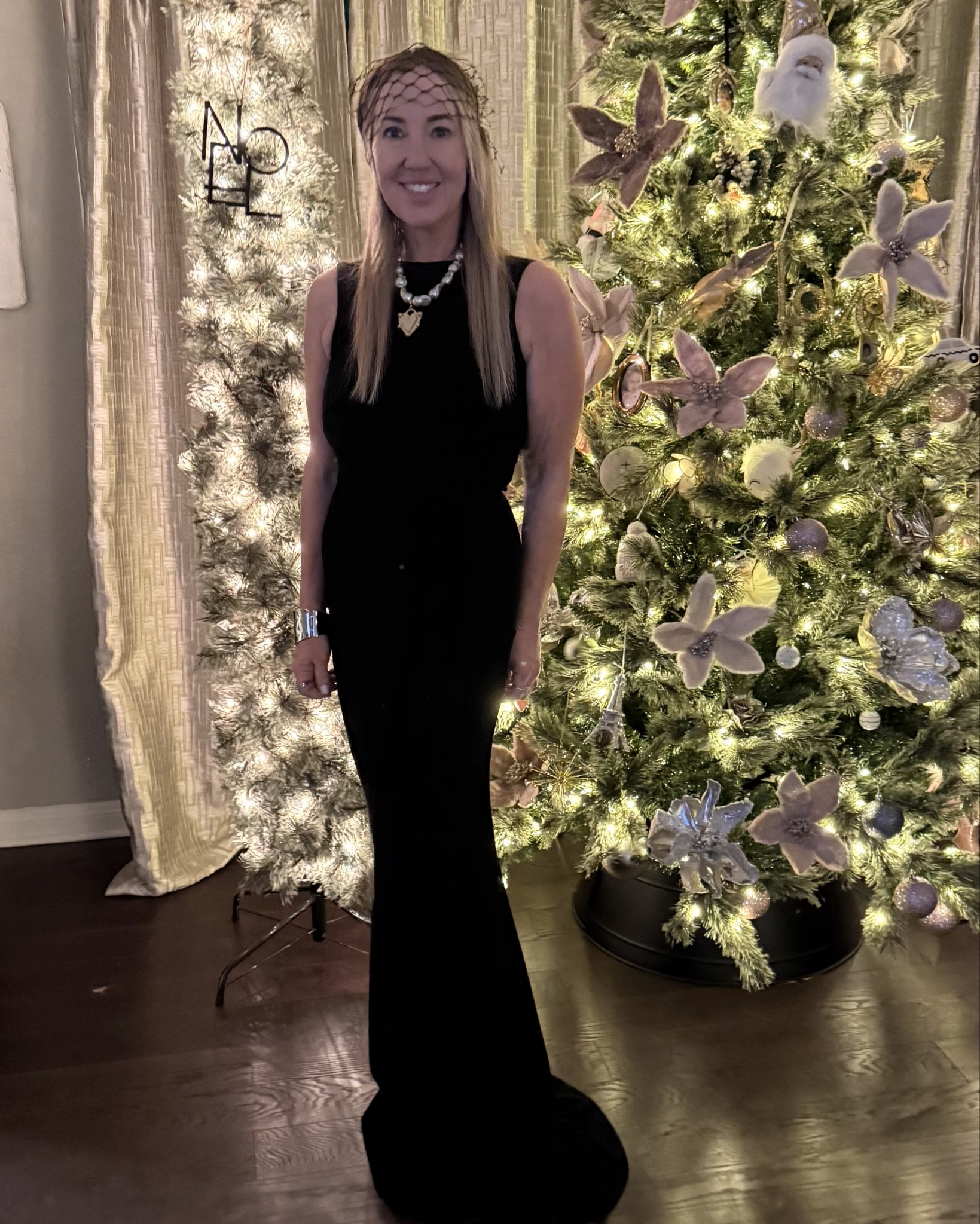 Evening looks for the holidays!  #wardrobestylist #fashionwriter #holidayattire

#LTKSeasonal #LTKOver40 #LTKHoliday