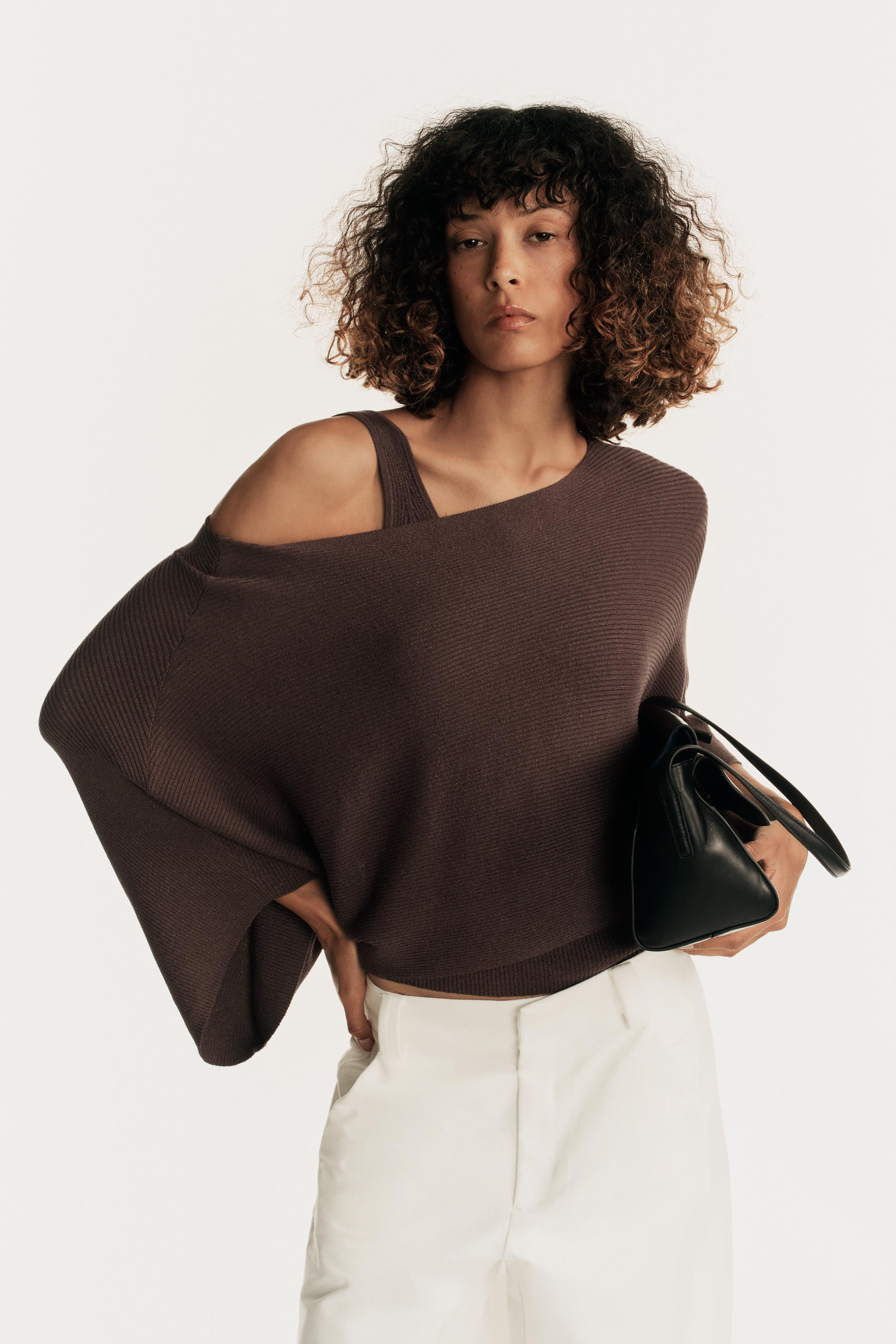 SHORT CAPE KNIT JUMPER | Zara UK