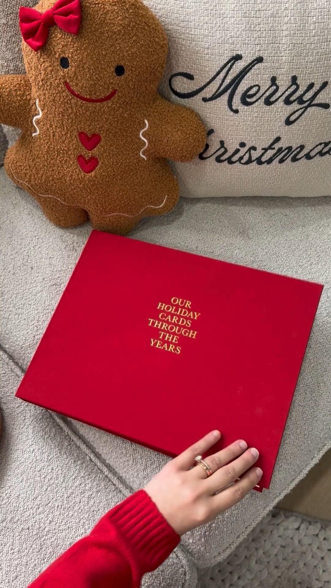 The holiday tradition everyone needs- a holiday card book 📕 ✨ #christmas #gifts 

#LTKmomlife #LTKHoliday #LTKHome