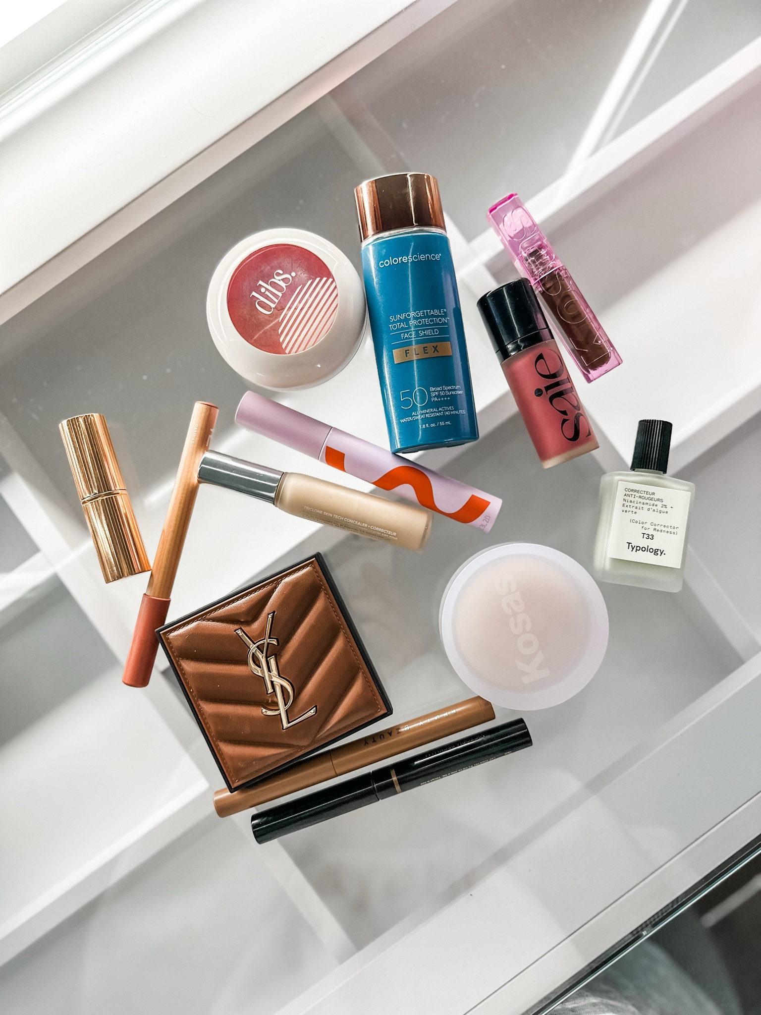 My shades I use: 
Dibs Blush: Popstar
Color Sciece Flex Foundtaion: medium
YSL bronzer: shade 3
Kosas settings powder: airy
Victoria Beckham liner: pecan
Fenty liner: Shroommate 
Tower 28 mascara: drift (brown)
Ilia lip liner: pampas
Saie liquid blush: dreamy 
Kosas brown gel: dark brow
Haus labs concealer: 13
CT lipstick: pillow talk 

#makeup #everydaymakeup #makeuptutorial #lovemakeup

#LTKFindsUnder50 #LTKBeauty #LTKStyleTip