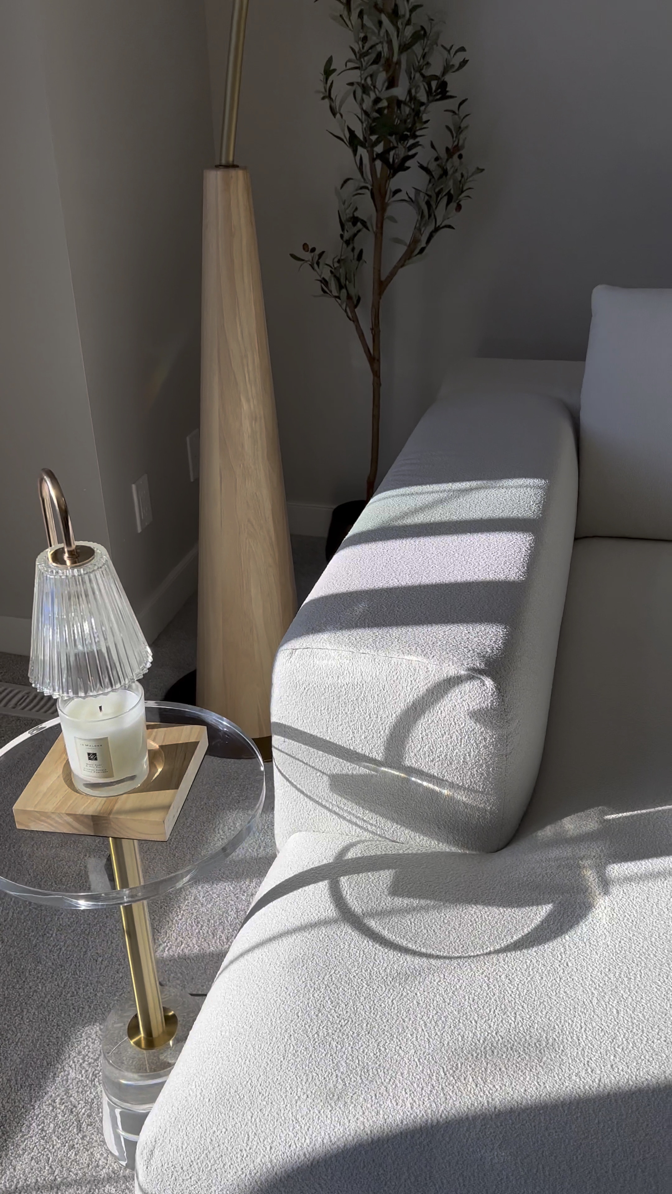 This acrylic pedestal side table is the perfect accent piece. Style it next to your sofa, in between accent chairs, or next to your bathtub! 

Scroll to Shop the look below! 💕

Boucle Sectional
White sectional
Cream sectional
Candle warmer

#LTKhome #LTKstyletip #LTKsalealert