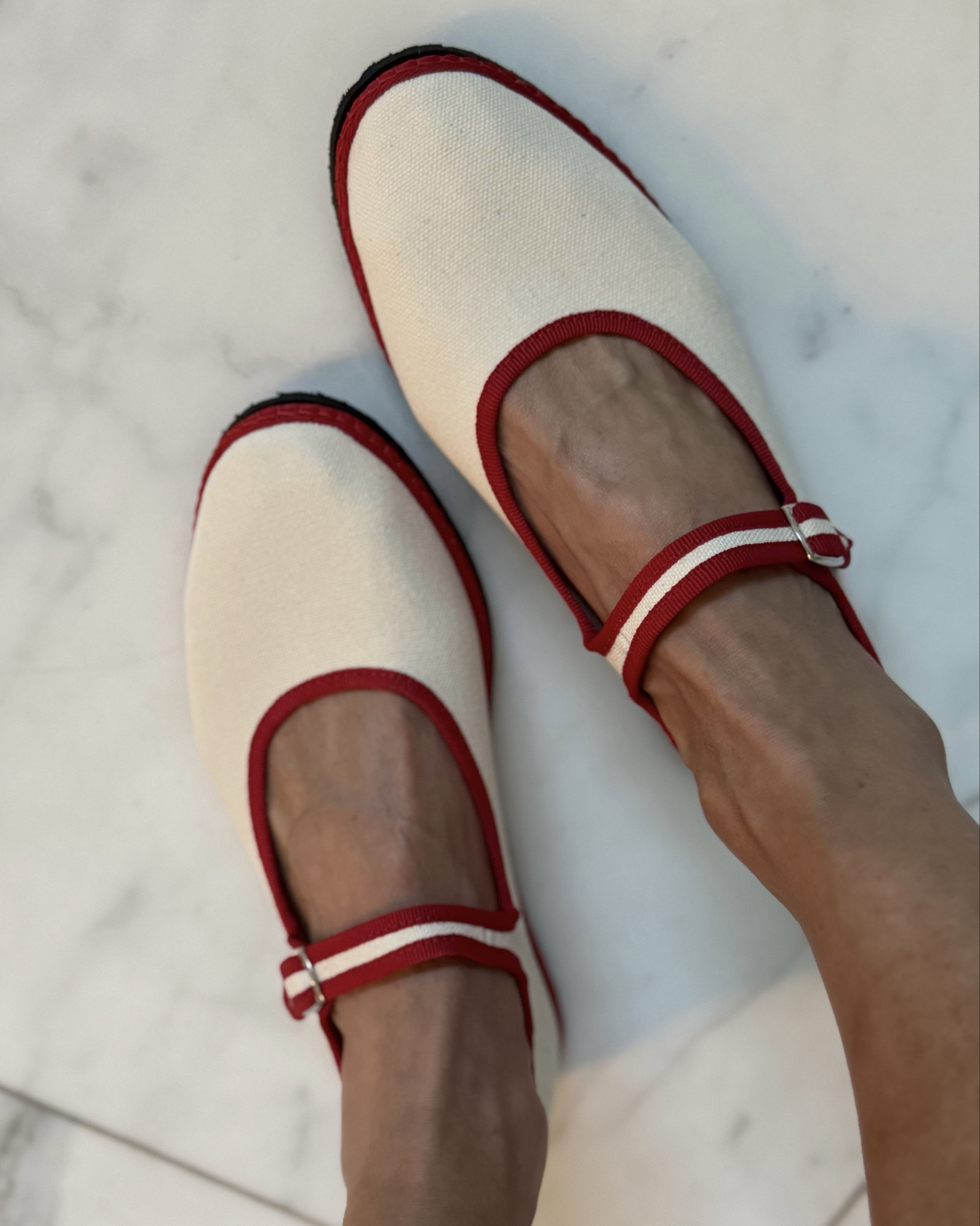 wanting some oh so comfy flats that look chic w just about anything & you can walk & walk miles in them without getting blisters even on the first wear? then i’ve got you covered here♥️🤍

+ how great would these be for july 4th? 

fyi on sizing: i’m an 8 & i size up to 39’s! 