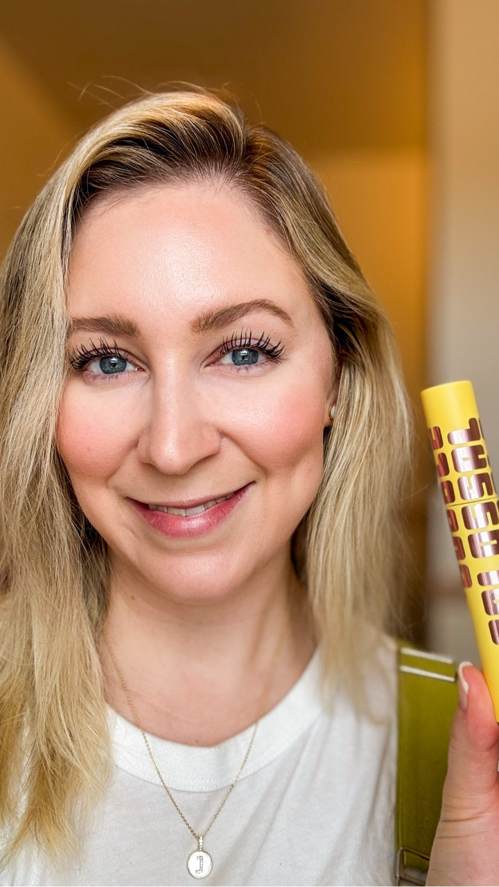 Got my hands on the @maybelline colossal bubble mascara and I’m seriously impressed! Have you tried this one out yet? (vote below!)

Don’t mind the hair - we don’t have central air and it’s HOT in my apartment (and the window units only reach so far) so air drying it is! Keeping it natural over here.

You can find the mascara linked on my ShopMy and my LTK, which are both linked in my bio. ❤️

Necklace: @melindamaria_jewelry
.
.
.
.
.
.
.
.
.
#makeuptryon #mascara #summermakeup #mascarareview #summervibes #makeup #makeupoftheday #makeupootd #maybelline #grwm #tryon #affordablemakeup #productstotry #mmambassador #mmgirl #summerlook #affordablestyle