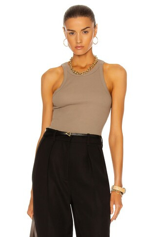 Curved Rib Tank | FWRD 