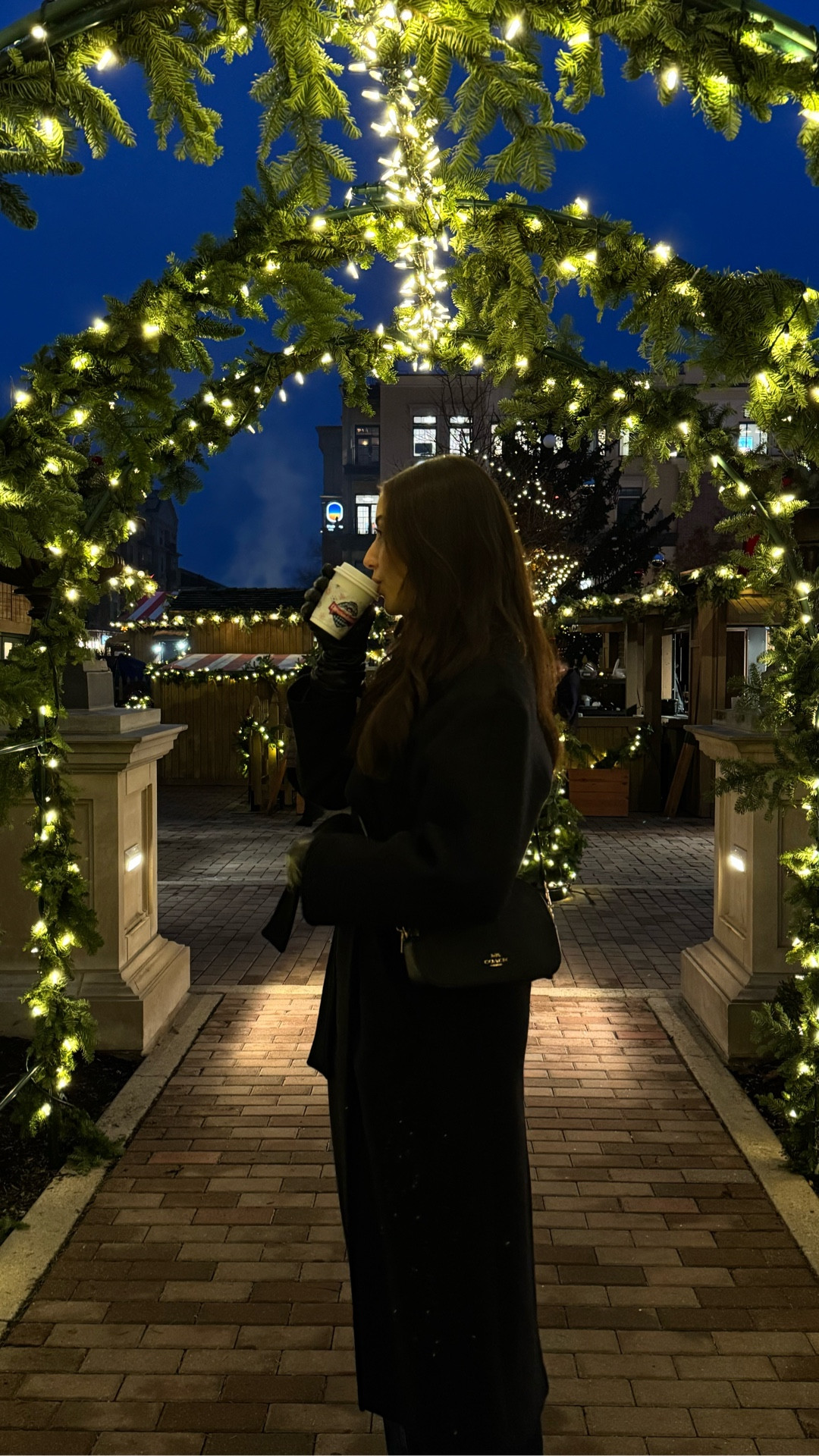 black coat & leather gloves are so classic 🖤

#LTKgrwm #LTKHoliday #LTKootd