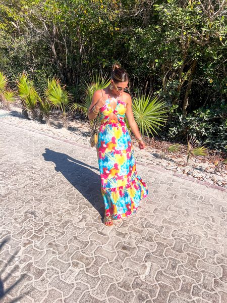 Beach wedding guest dress style!

If in between size up!

Vacation style, vacation looks, wedding guest, beach wedding guest, beach style



#LTKWedding #LTKFindsUnder100 #LTKStyleTip