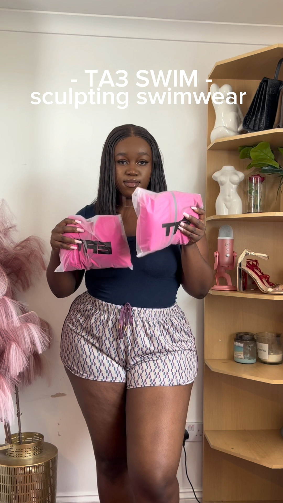 Ta3 ‘PLUNGEY’ Swimsuit - Size 3XL

Features: 
- Low cut leg with full back coverage
-Outer fabric is a mid-weight activewear compression fabric, similar to a high end sports bra
-Front & back waist is lined in power mesh
-Adjustable straps
-Removable bust pads
-Ultra supportive shelf bra
-Up to H cup

#LTKplussize #LTKtravel #LTKswim