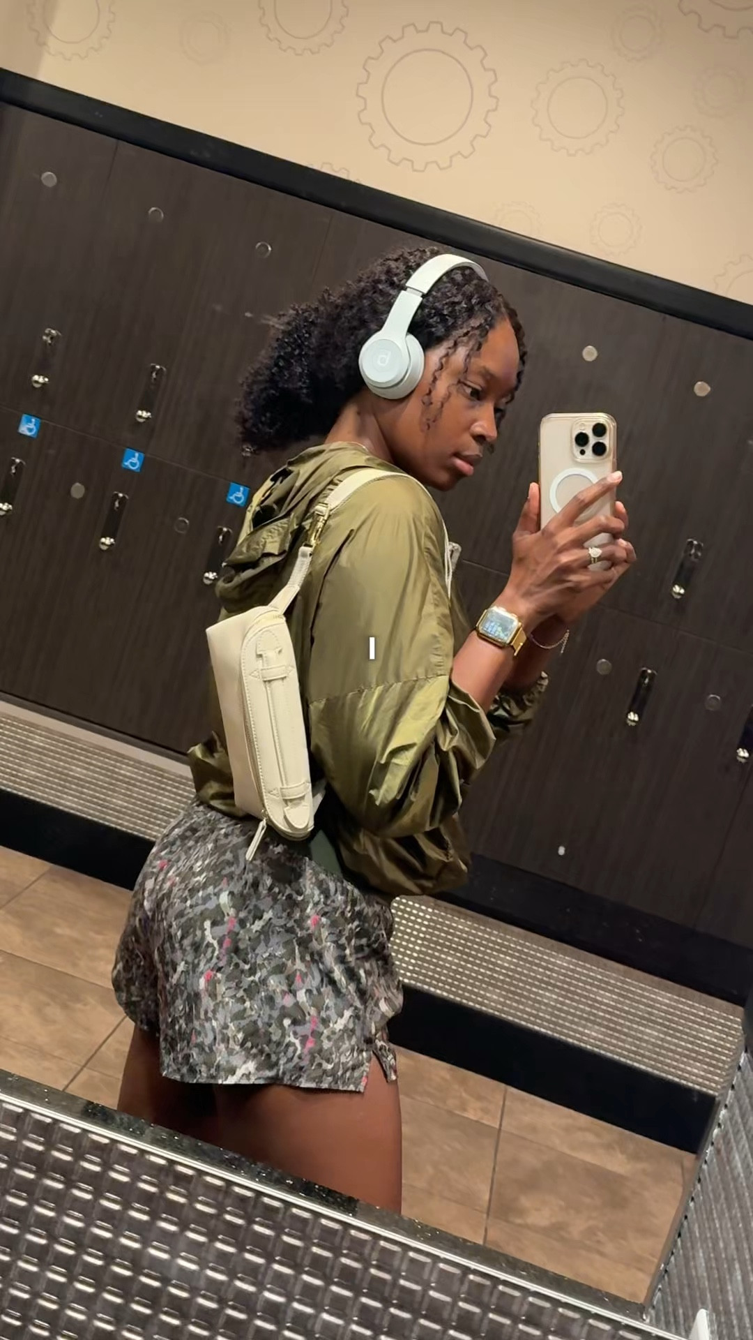 Listen! I have this bag in every color!

#LTKActive #LTKgrwm #LTKootd