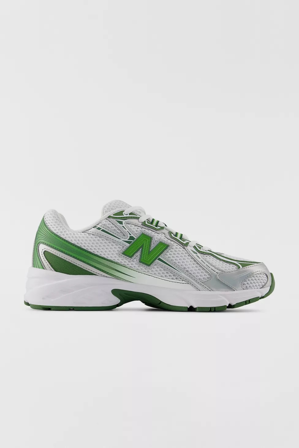 New Balance 740 Running Sneakers | Urban Outfitters (US and RoW)