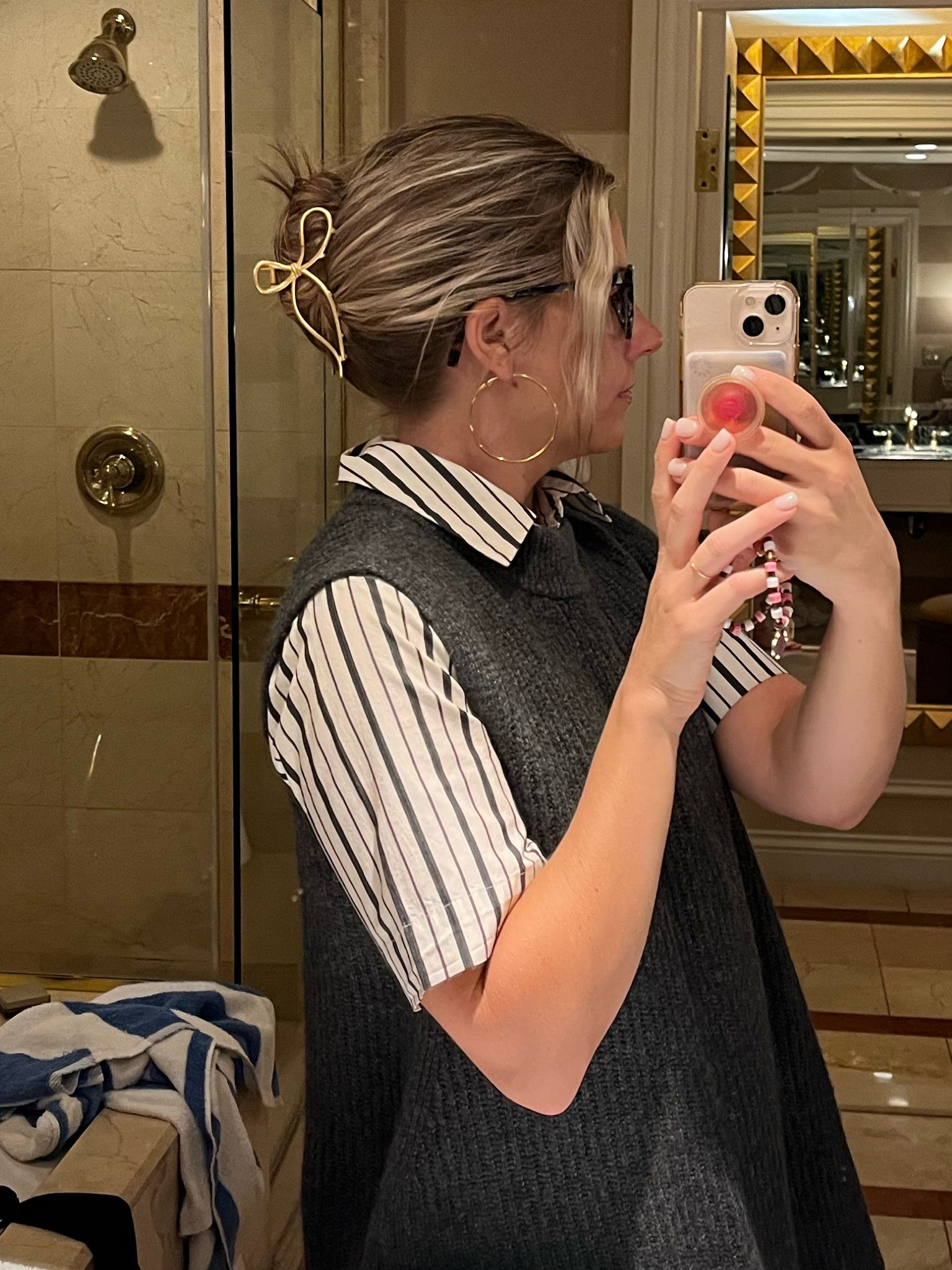 Obsessed w this bow clip!