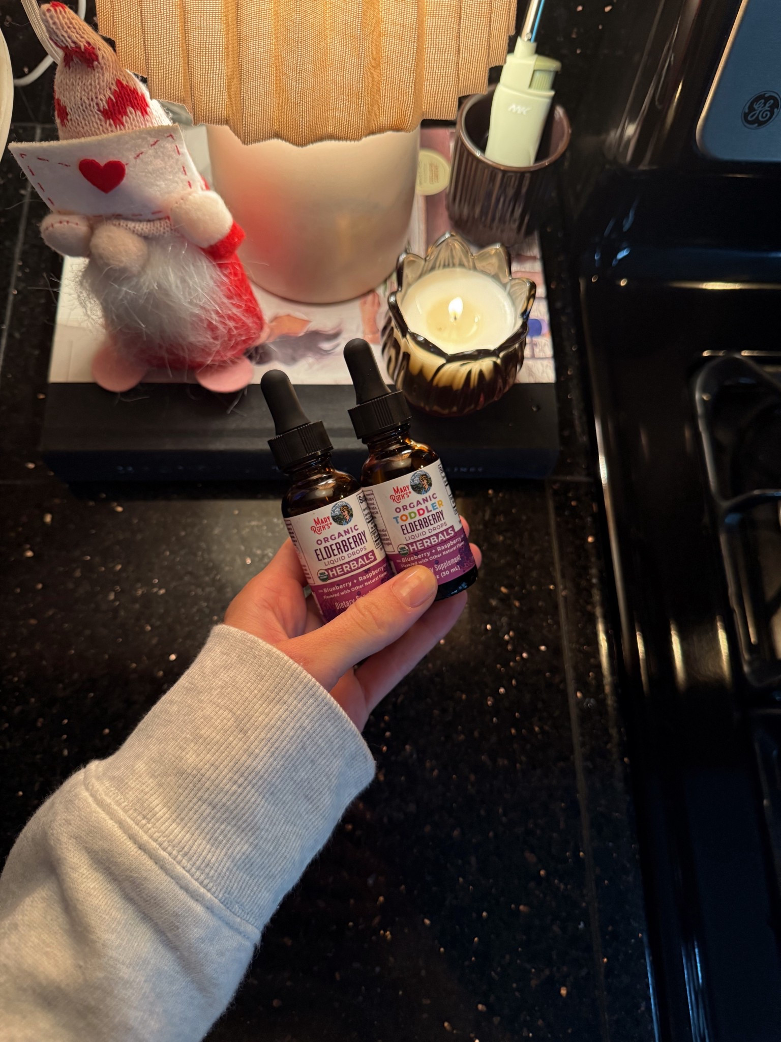 Help your immune system out in this sick season! What I use for both my 3 year old and I every morning 🌞 
