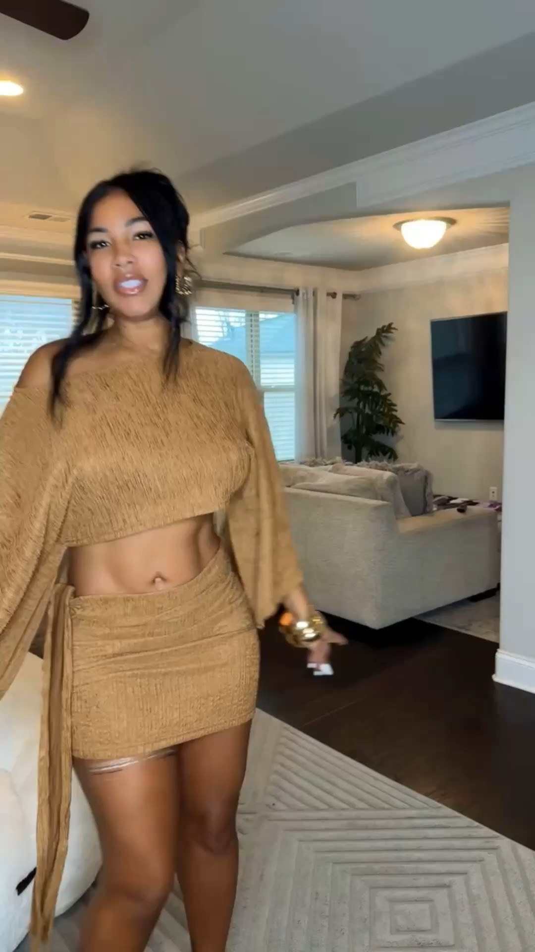 You need this for vacation or a hot summer night ☺️ #shoptutuslookhere