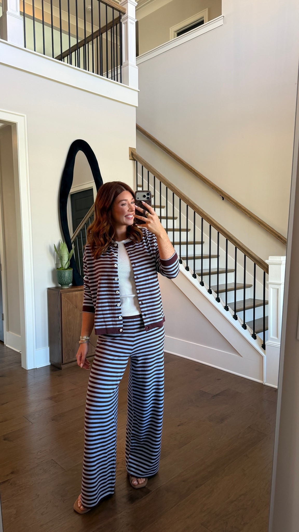 today’s comfy cozy outfit from @Aerie 

wearing a small in both pieces. pants runs a little shorter than I expected & I’m 5’7 for reference

#LTKootd