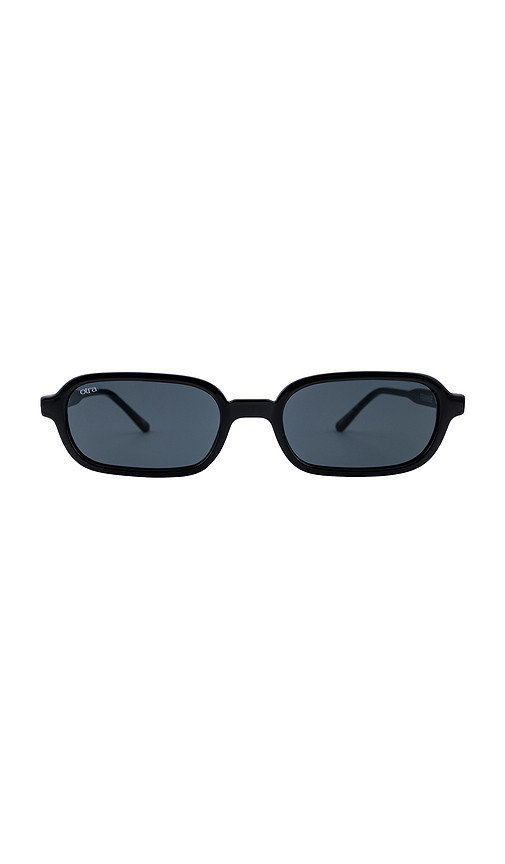 Otra Frankie Sunglasses in Black. | Revolve Clothing (Global)