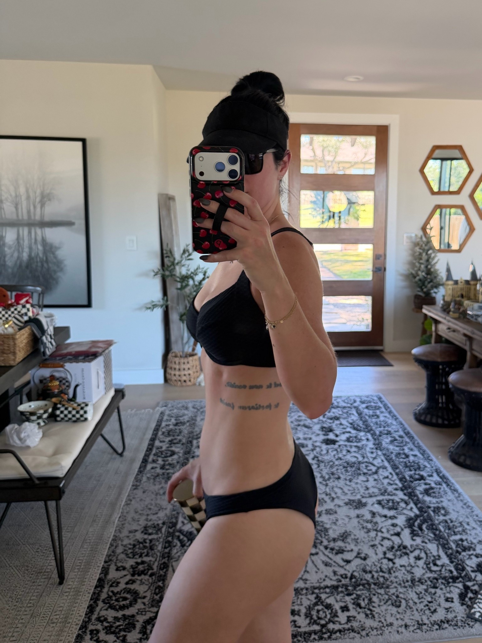 Vetchy is 25% off for Black Friday! I’m wearing a SDD in the top and a M in the bottoms.

#LTKSaleAlert #LTKFindsUnder100 #LTKGiftGuide