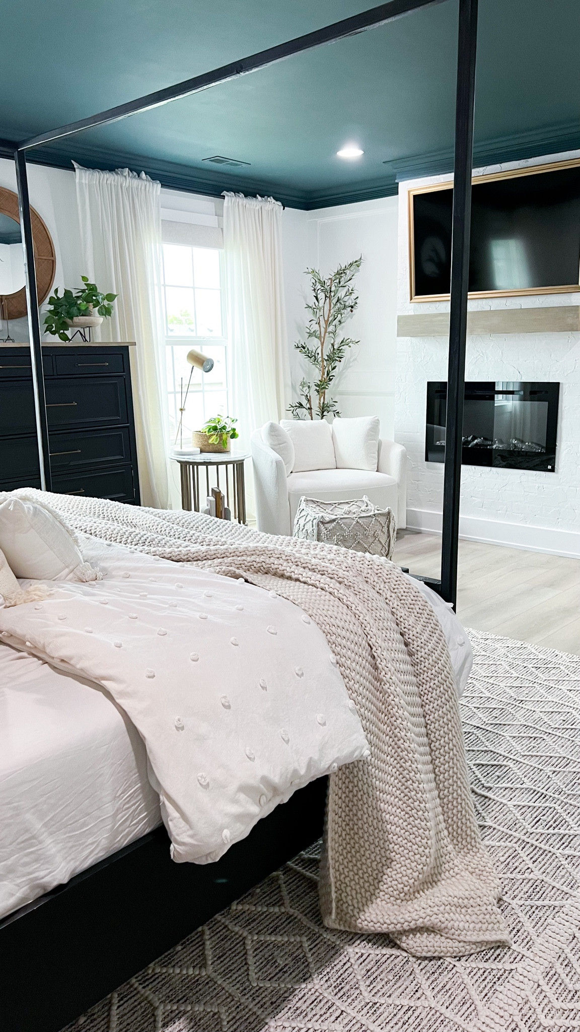 Obsessed with this new swivel accent chair from Walmart! Most of my bedding is also from Walmart & Target, and I love it all! Linking what I can plus the tree and rug you all love!



#LTKStyleTip #LTKFindsUnder100 #LTKSaleAlert