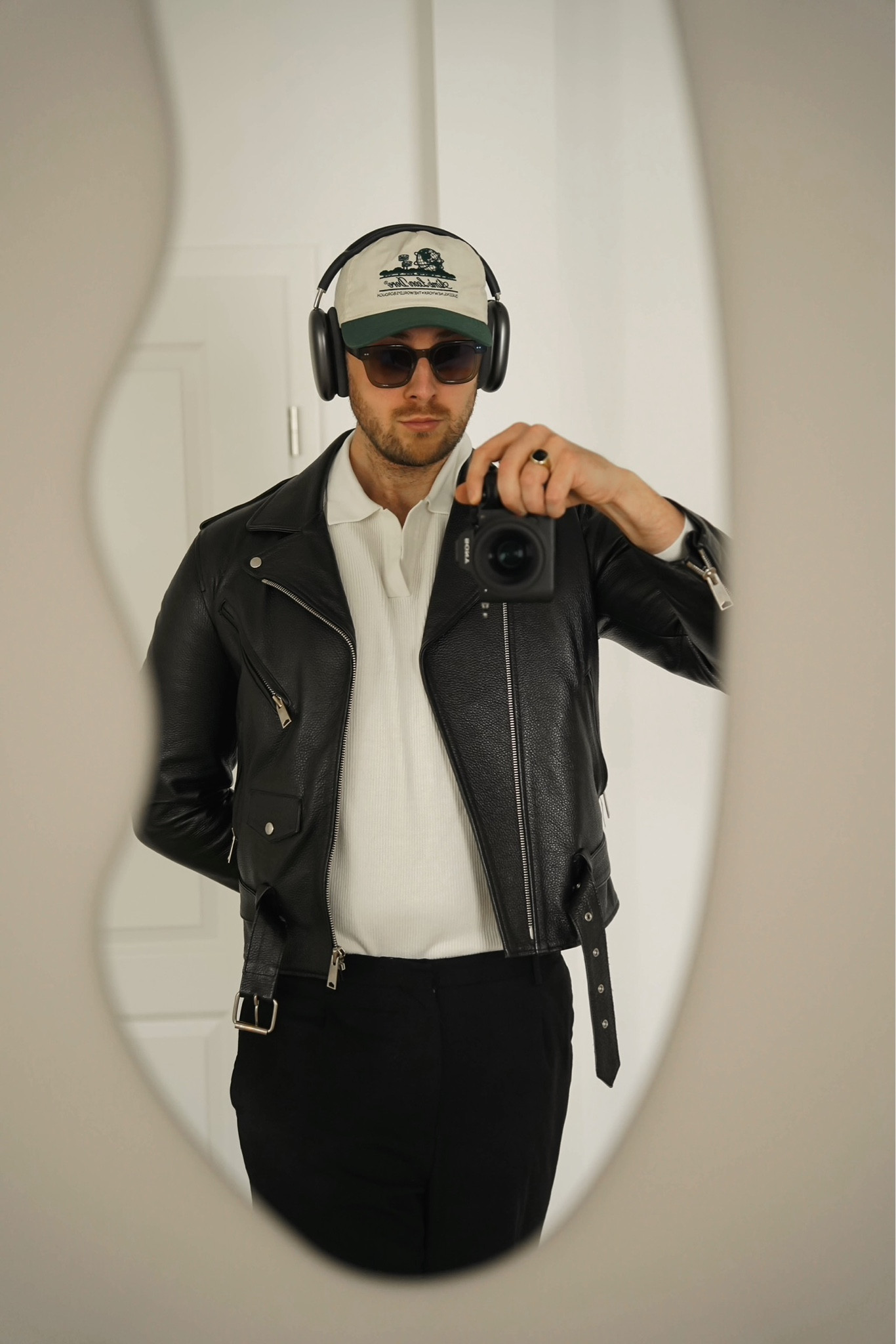 black leather jacket 🖤

#LTKSeasonal #LTKeurope #LTKmens