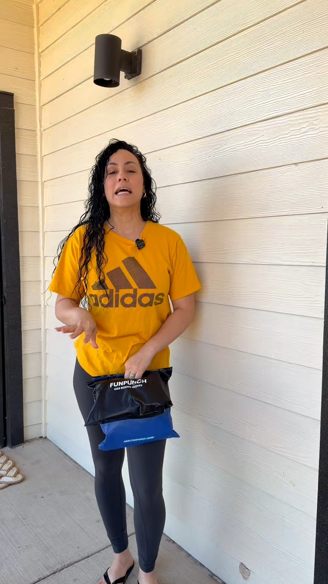 Si quieres que tu nenes gasten energía de una manera saludable y con disciplina este juguete les encantará, igual si a tu nena le gusta el deporte los tienen en color Rosa 🩷 también 

#LTKHoliday #LTKmomlife #LTKKids