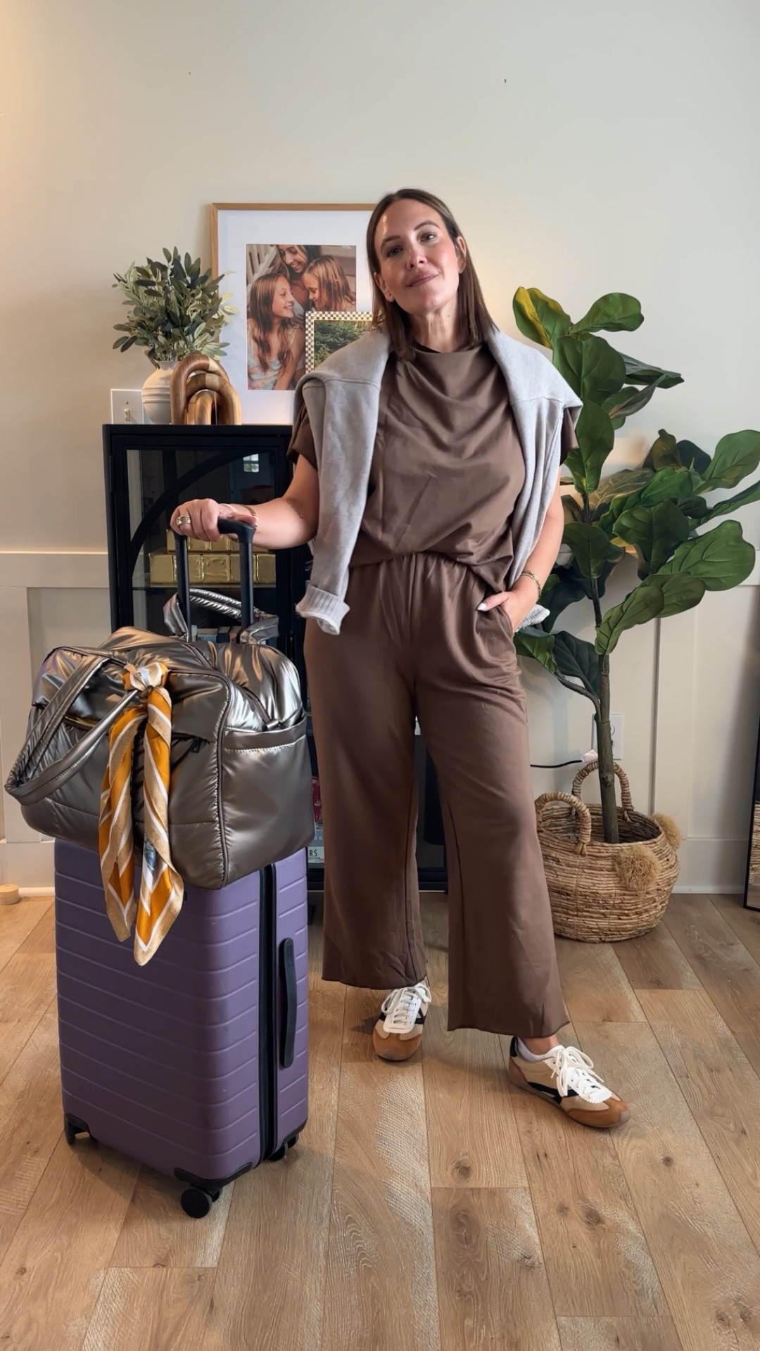 Wearing this cute Amazon matching set for my flight to Rome! In a medium.

#LTKdayinmylife #LTKootd #LTKgrwm