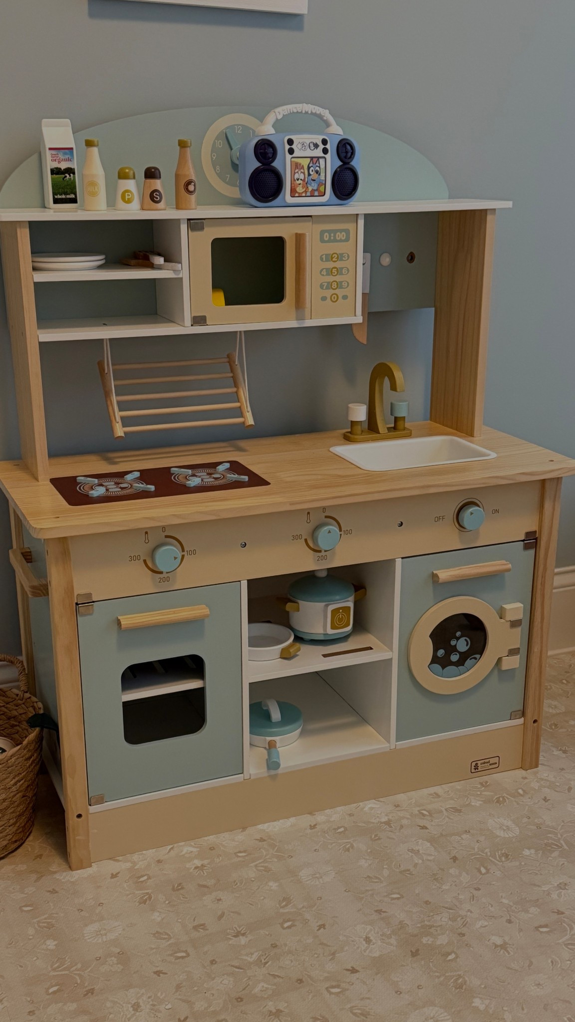 Toddler Play Kitchen 👩🏼‍🍳

#LTKHome #LTKGiftGuide #LTKKids