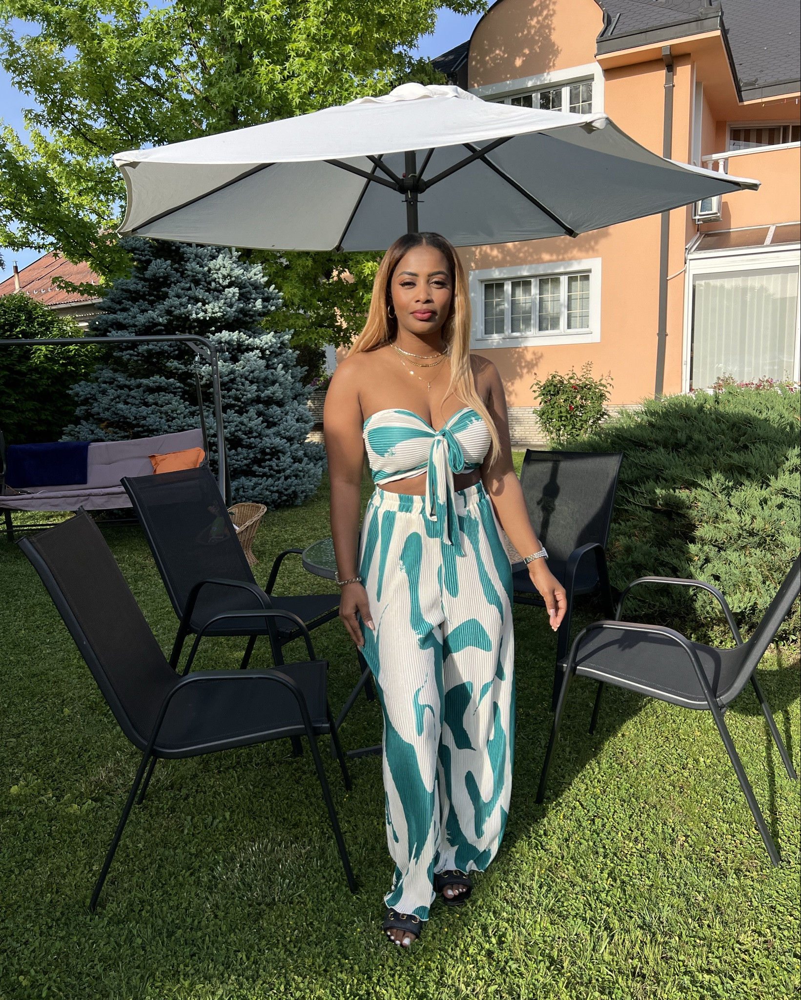 Hey nenass aquí les comparto unos de mis outfit favoritos de SHEIN 

#shein
#LTKSummerSales