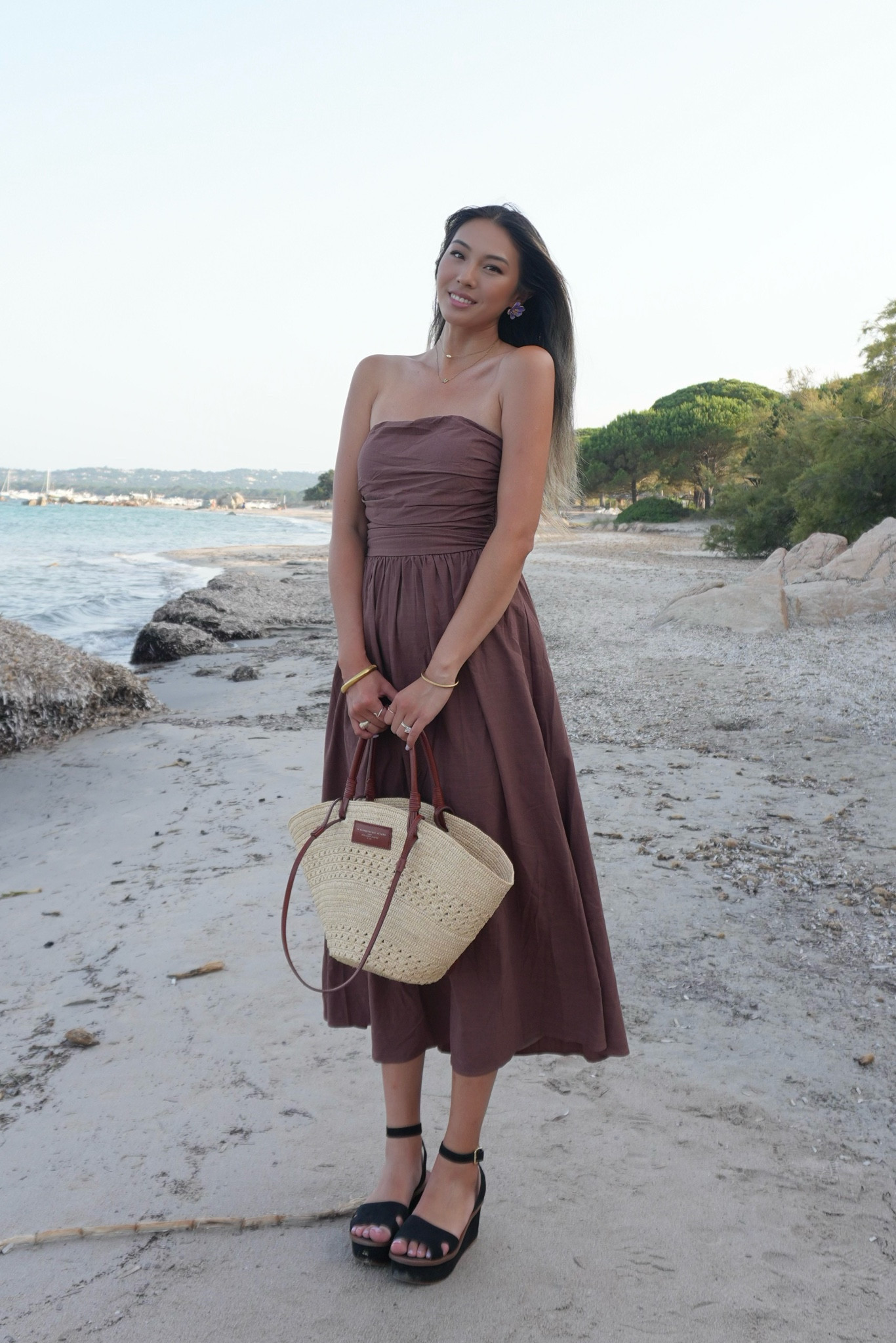 Midi dress for the summer 🌺



#LTKFindsUnder100 #LTKSummerEdit #LTKSeasonal