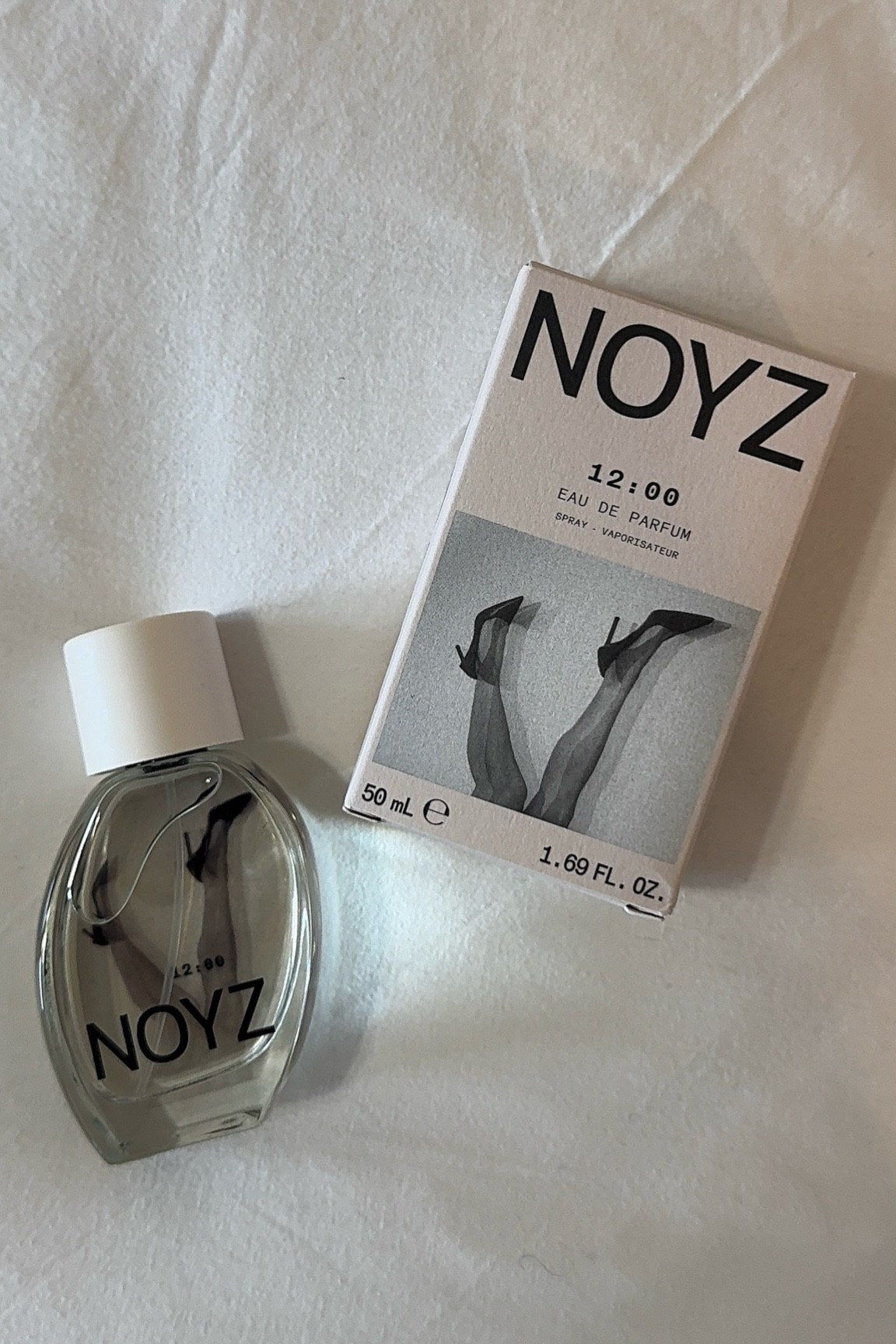 My favorite perfume right now !

Perfume, Australian pink pepper scent, jasmine petals scent, raspberry scent, creamy blonde wood scent, ambroxan scent, spun sugar scent

#LTKGiftGuide #LTKHoliday