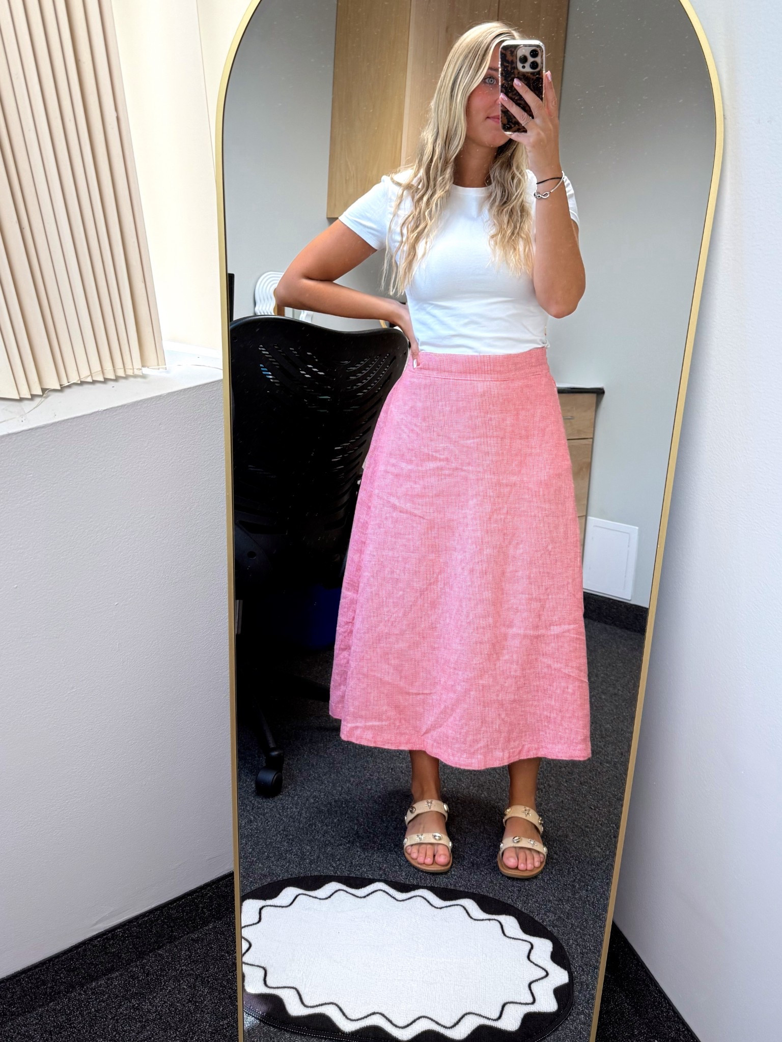 Work outfit🤍🎀 the mirror I have in my office that I LOVE is a prime day deal😍👏🏼

#skirt #maxiskirt #plaidskirt #ginghamskirt #sandals #slides #target #babytee #workoutfit #summeroutfit #mirror #floormirror #abercrombie #primedaydeal #amazon

#LTKHome #LTKShoeCrush #LTKWorkwear