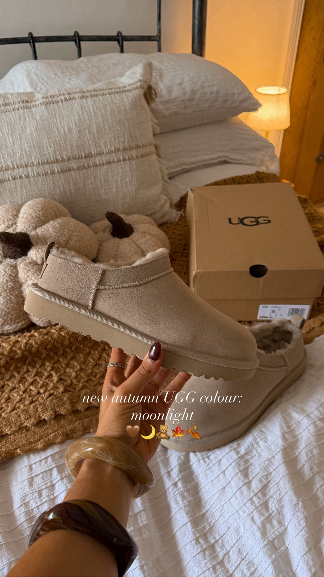 The new autumn UGG colour in moonlight 😍🤎🍂🍁🧸🐻🌙

#LTKautumn #LTKeurope #LTKstyletip