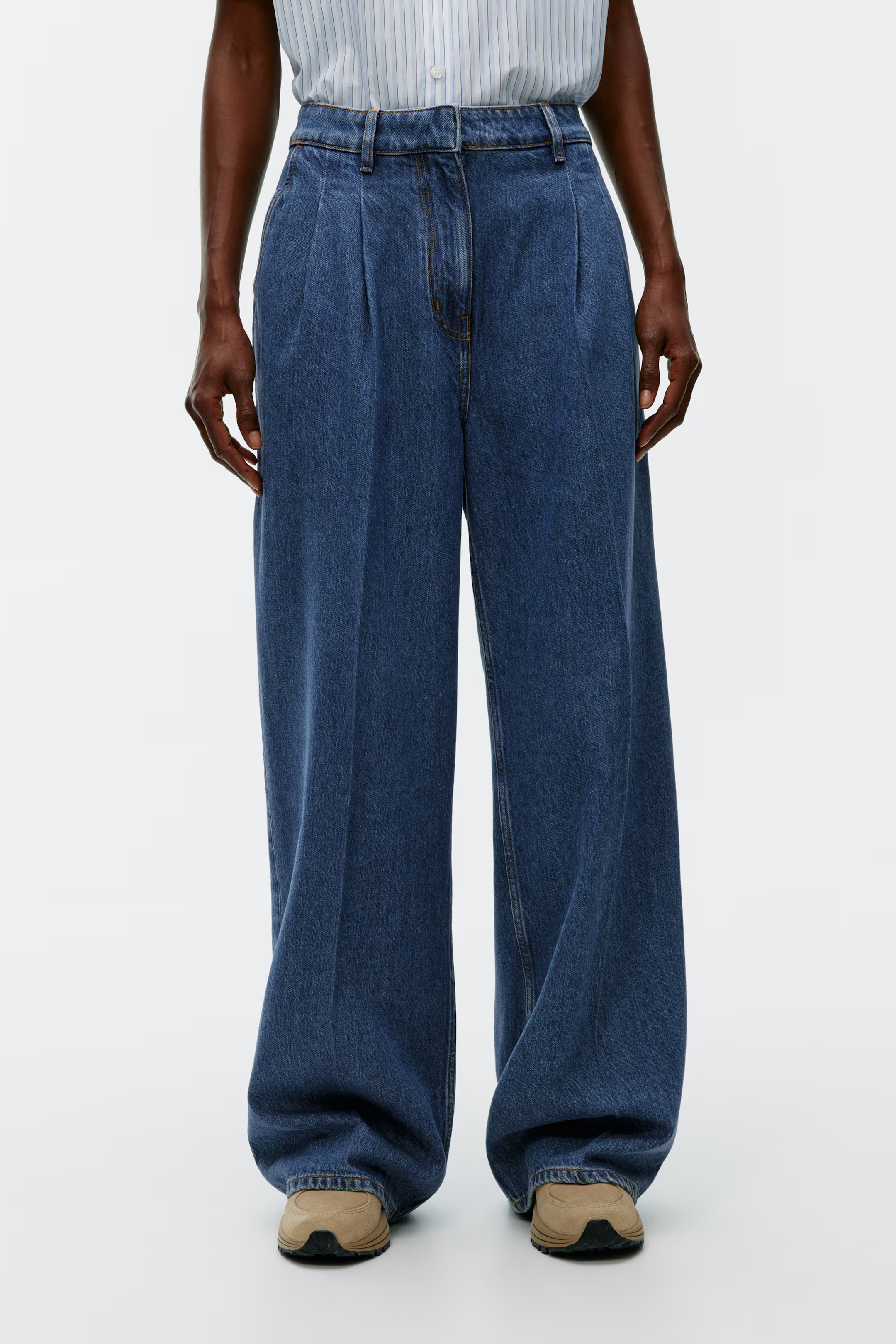 Geplooide denim broek | H&M (DE, AT, CH, NL, FI)