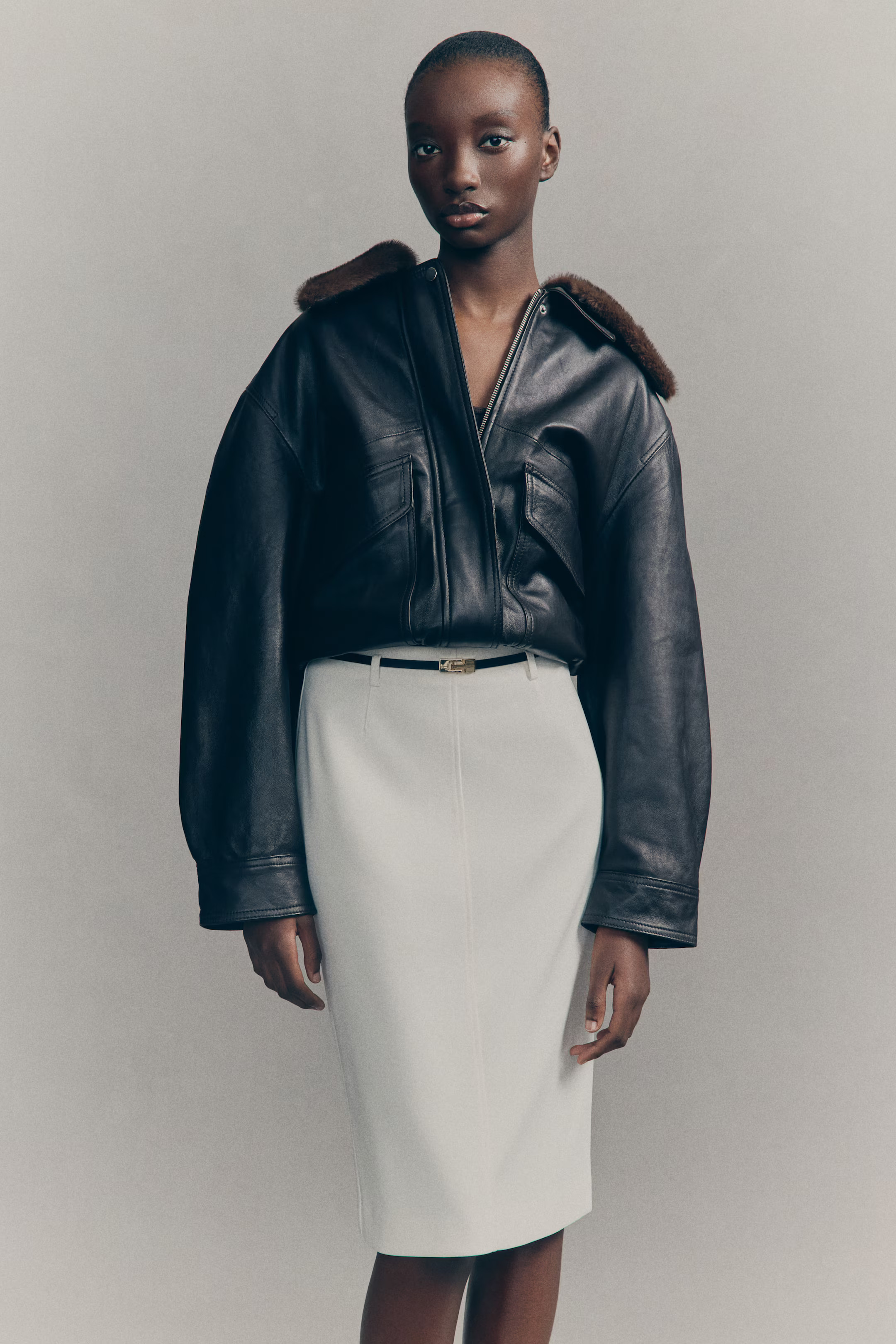 Belted pencil skirt - Cream - Ladies | H&M GB | H&M (UK, MY, IN, SG, PH, TW, HK)