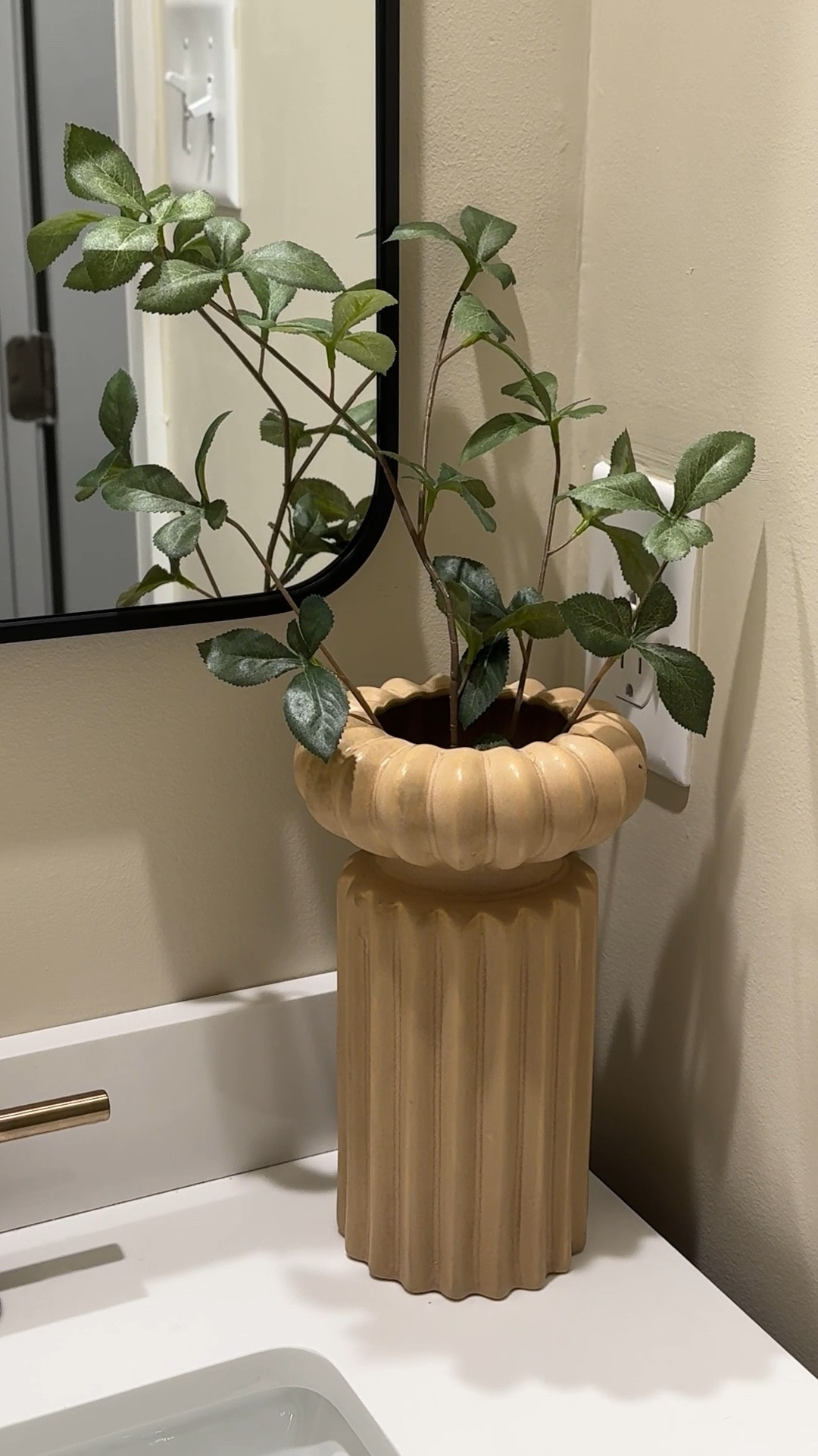 Loving this vase! I added it to our powder room with one stem! 

#LTKSeasonal #LTKHome