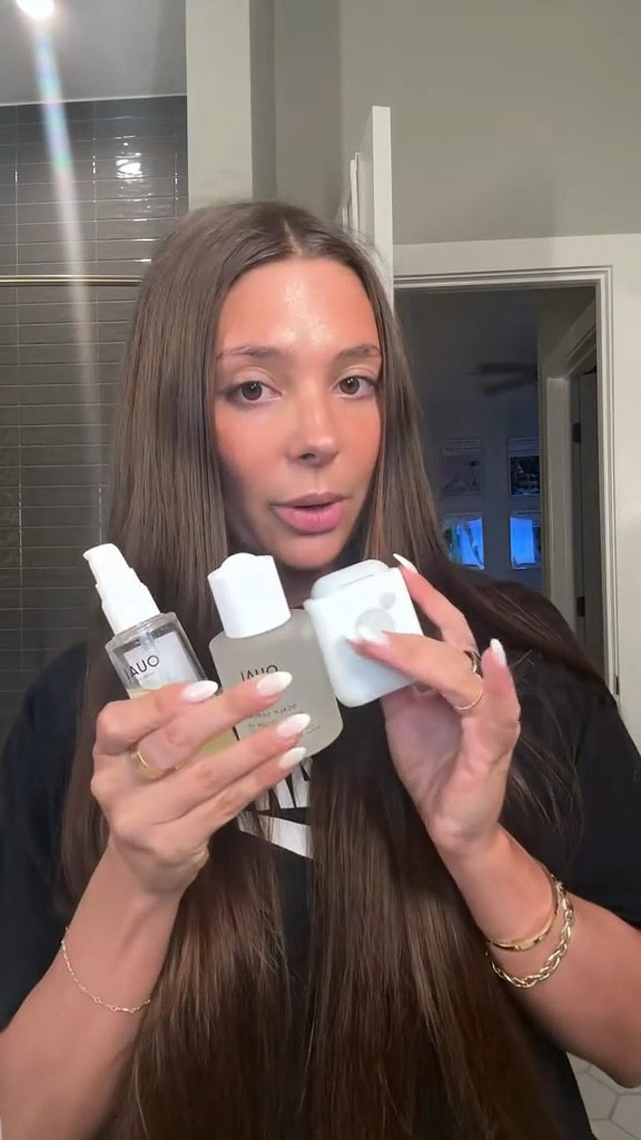 My hair growth must haves! My hair girl said my hair has had SO much growth and here’s what I’ve been using! 

Castor oil, rosemary, red light application, head massager, Ouai, hair oil, scalp serum 

#LTKFindsUnder50 #LTKBeauty #LTKStyleTip