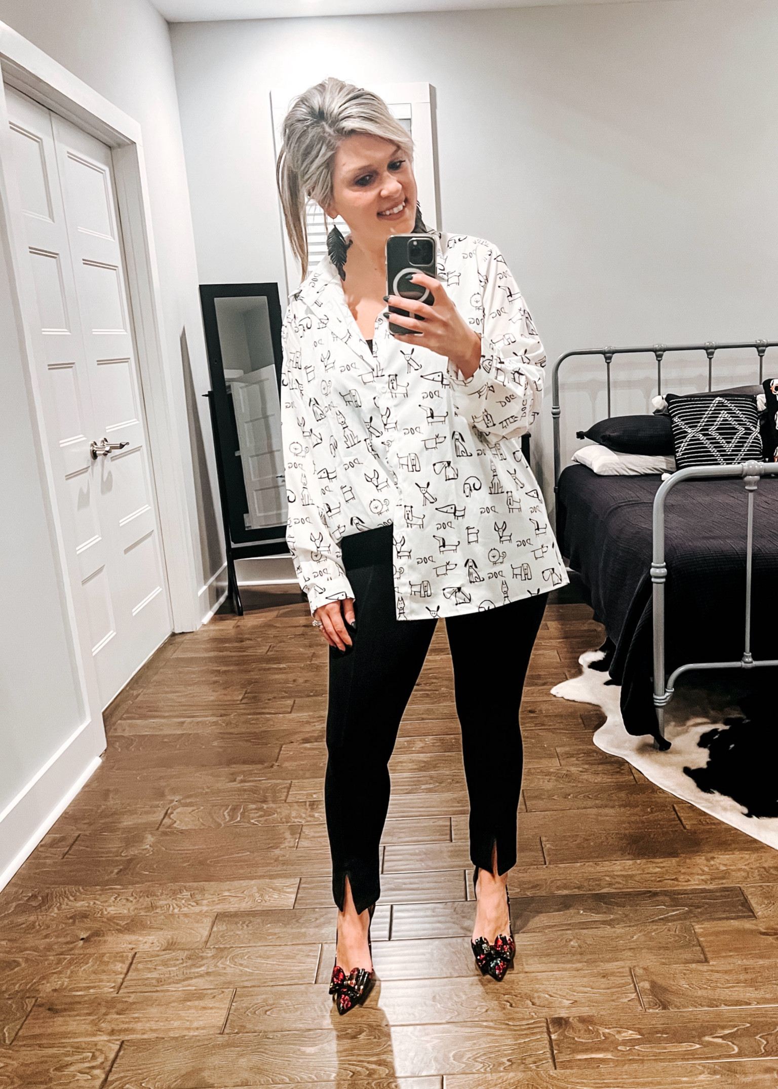 temu for the win on the cutest dog blouse EVER!! 🖤🤍🐶

#LTKstyletip #LTKworkwear #LTKfindsunder50