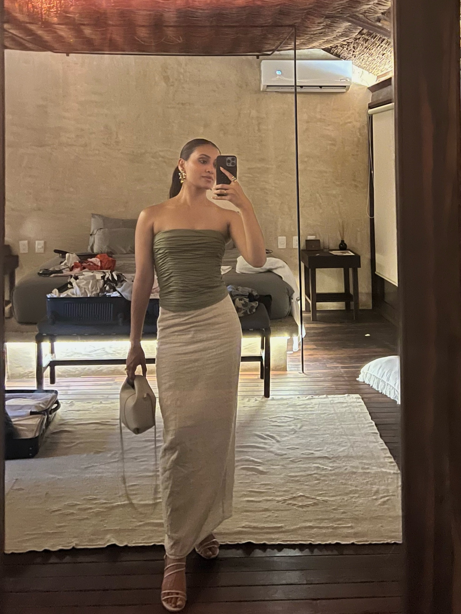 I love this look and every single piece #minimallook #tulumoutfit #mexicooutfit