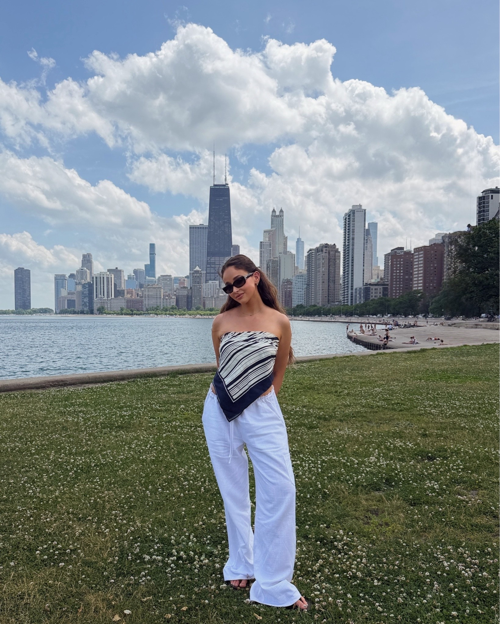 scarf tops and linen pants all summer >>

#LTKootd #LTKSeasonal #LTKSaleAlert