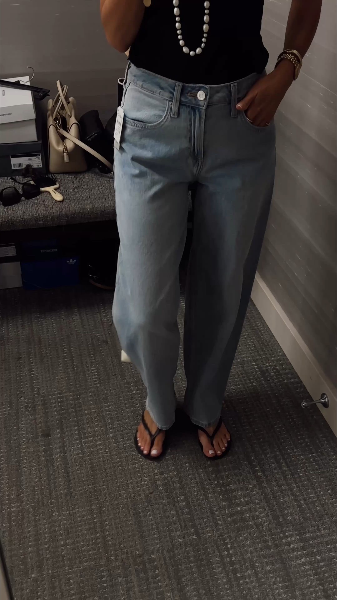 I am so impressed with these jeans! They are under $50 but look and feel expensive #stylinbyaylin #aylin

#LTKStyleTip #LTKSeasonal #LTKFindsUnder50