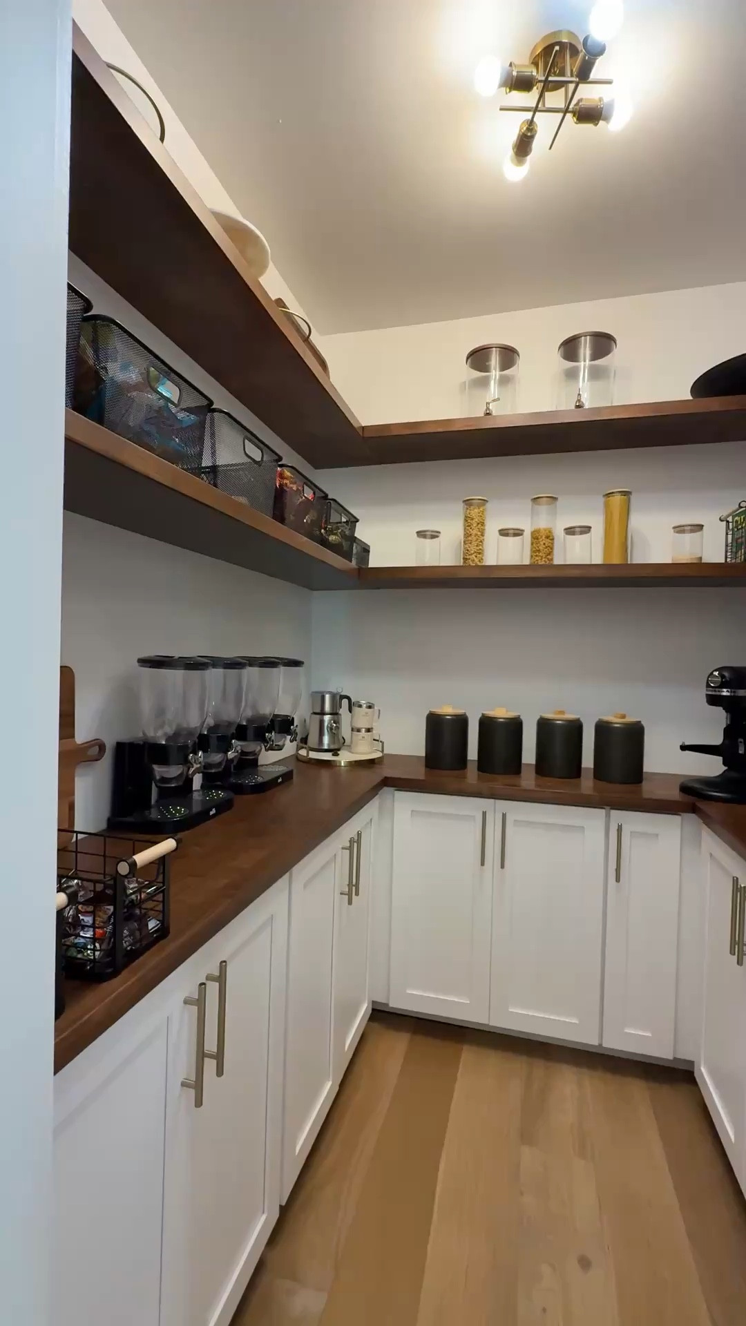 So may or my favorite pantry organizers are currently on sale! Linking them all here! 



#LTKHome #LTKSaleAlert #LTKdayinmylife