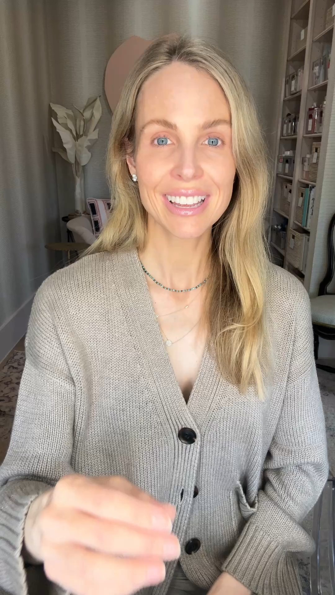 @UltaBeauty ’s Fall 21 Days of Beauty
The Droplette Micro-Infuser (hello, skin prep goals!) The IT Cosmetics CC+ Natural Matte—aka my holy grail foundation with SPF 40, skincare benefits, and a finish that looks like real skin (but better).
I’ve worn this CC Cream for YEARS and keep coming back to it.
Both are on sale right now, but only for a short window. #ulta #ultabeauty #ad 