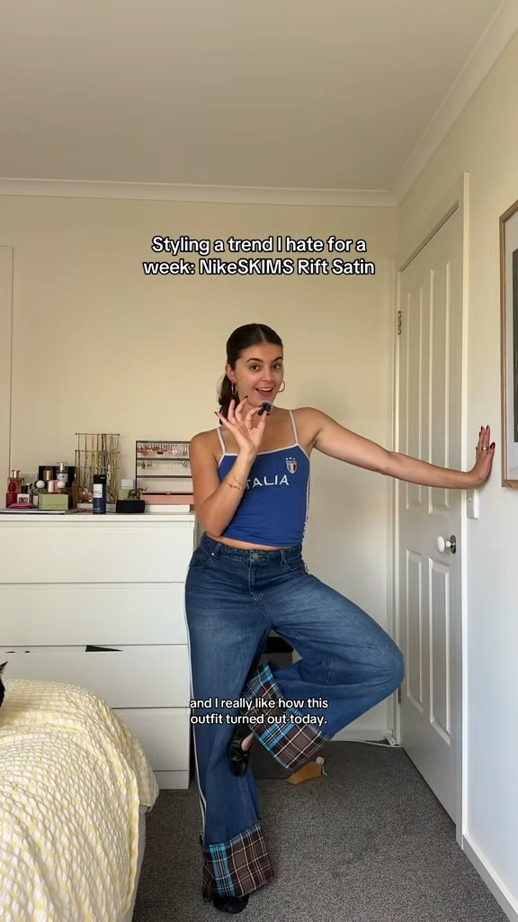 Ending the week of styling my NikeSKIMS Rift Satin shoes with what might be the coolest pair of wide leg jeans I’ve ever discovered

#LTKjeans #LTKaustralia #LTKautumn