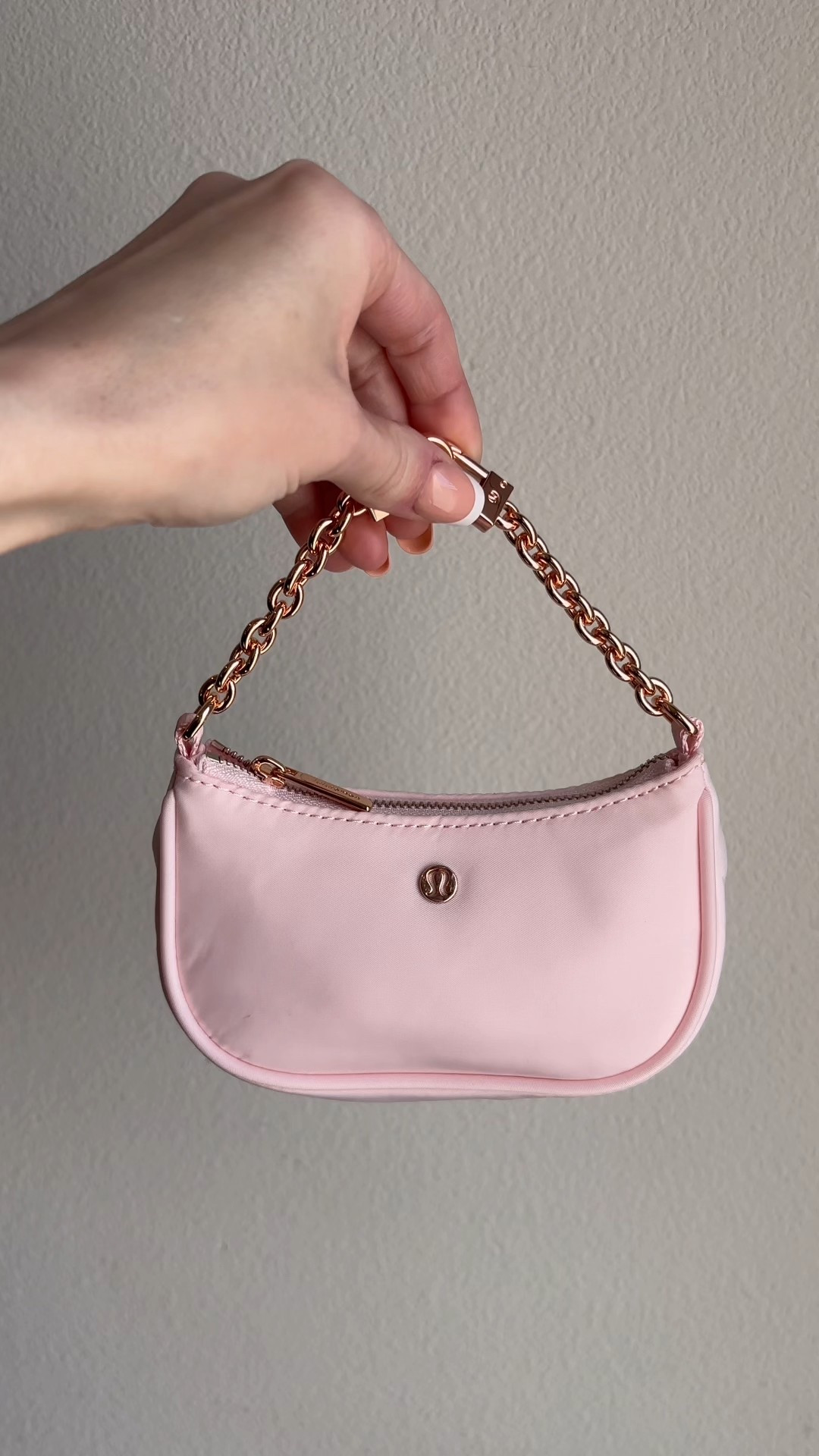 The perfect mommy and me Valentine’s Day gift 🥹🫶🏻 the cutest matching minis are available now and are linked 

#LTKmomlife #LTKKids #LTKValentine