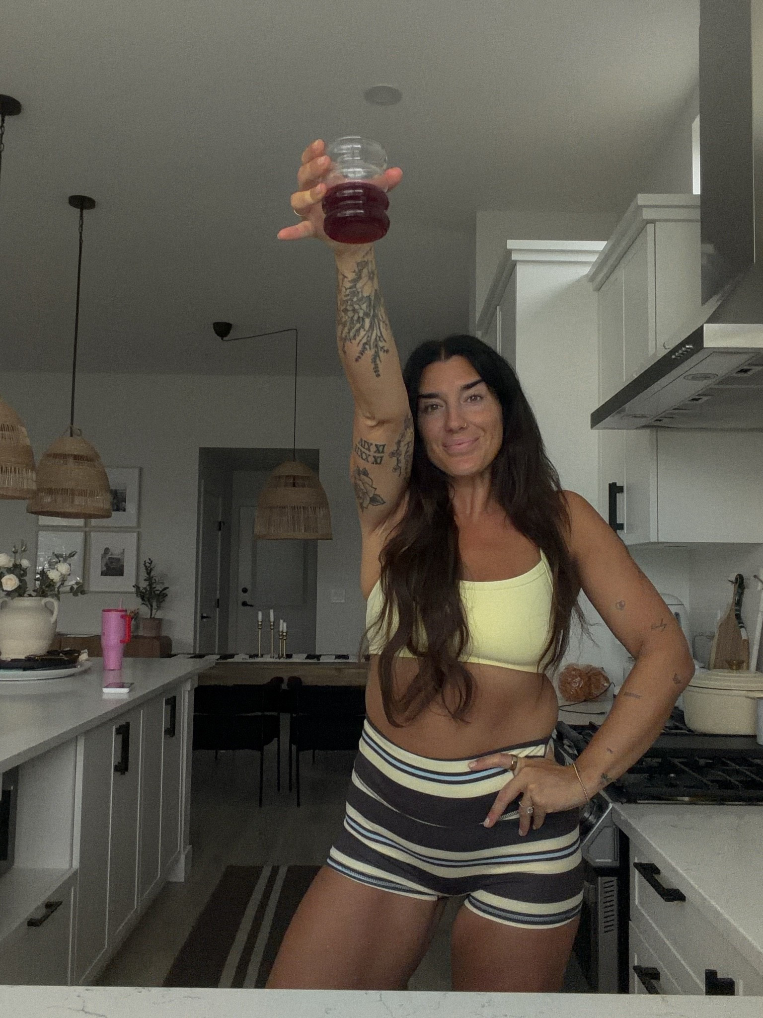 Workout set 🔗
Bra is Aritzia tumbler. This colour is sold out. Linked it in brown. 🤎 wearing M bottoms S top