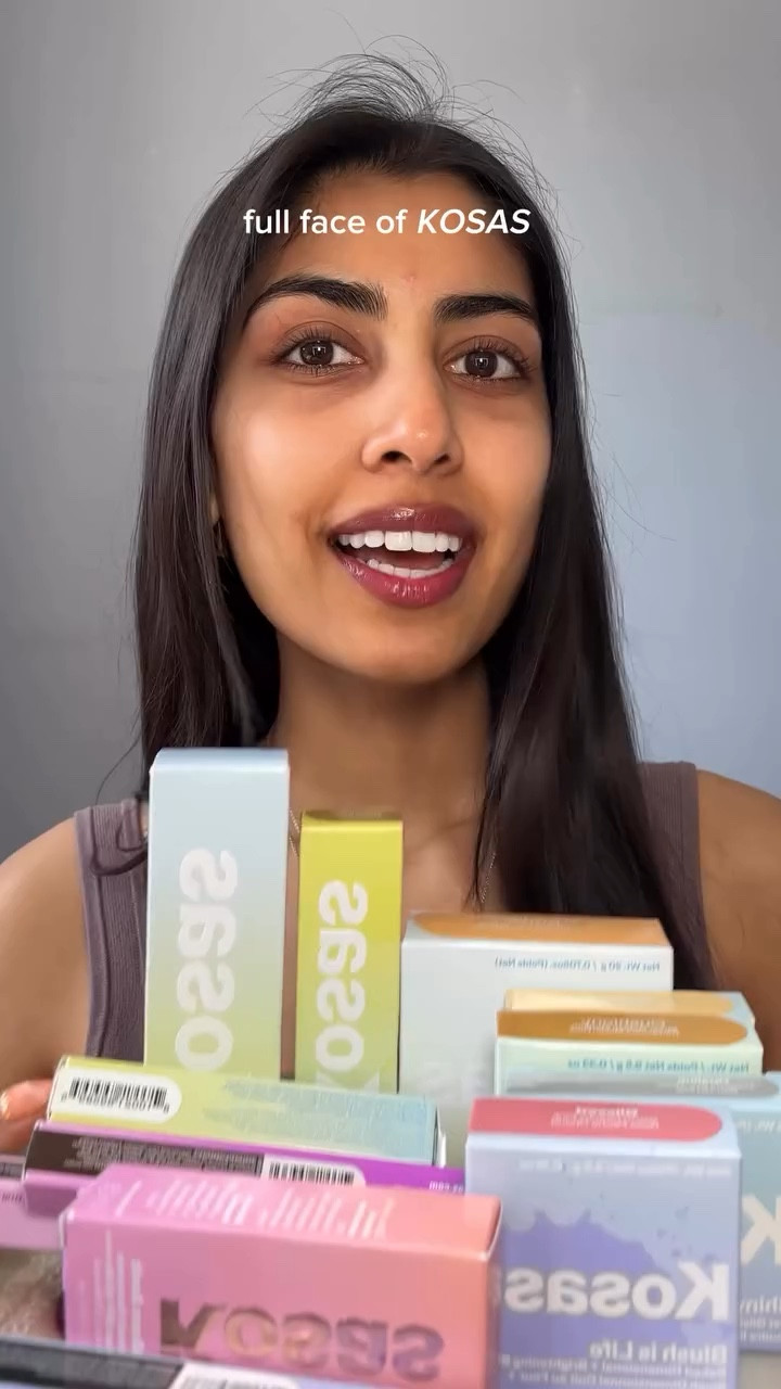 let’s do a full face of @kosas 😍 what’s ur fav product??
.
.
.
#kosasbeauty #kosas #fullface #makeupproducts #fullglam