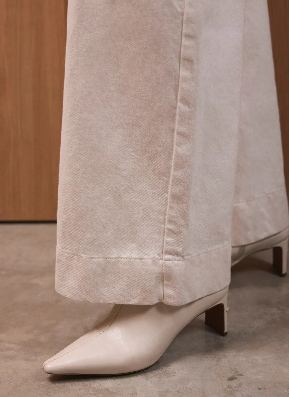 SHOP THE LOOKCream Wide Leg Jeans£99.00Colour: IvorySize Guide
  
Denim Fit Guide
  
Length:Shor... | Mint Velvet