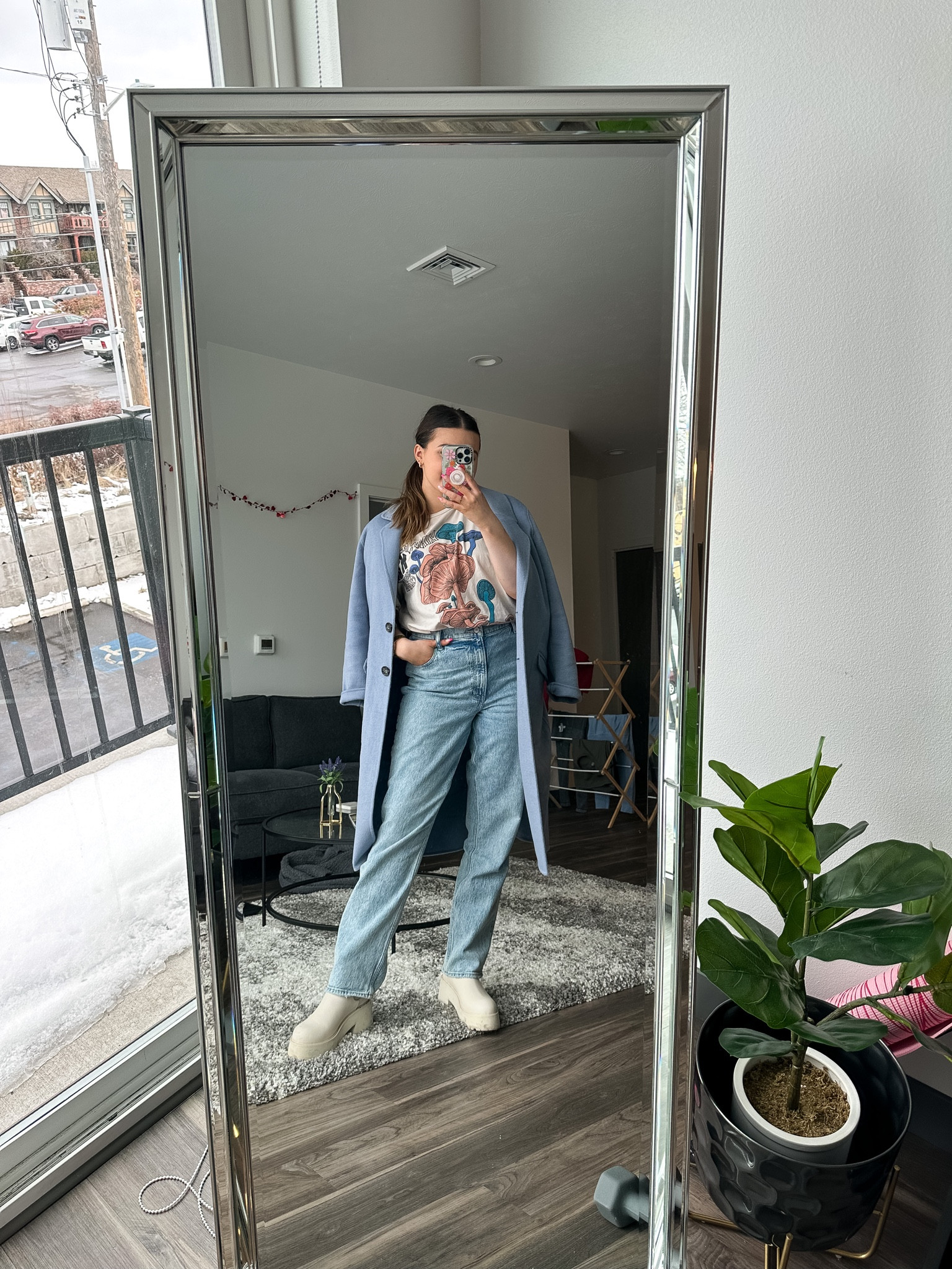 Casual winter to spring outfit idea! Featuring my fave graphic tee and the best spring jeans

I’m wearing a XS coat, L/XL tee, size 31 L jeans and size 9 boots

#LTKstyletip #LTKunder100 #LTKSeasonal