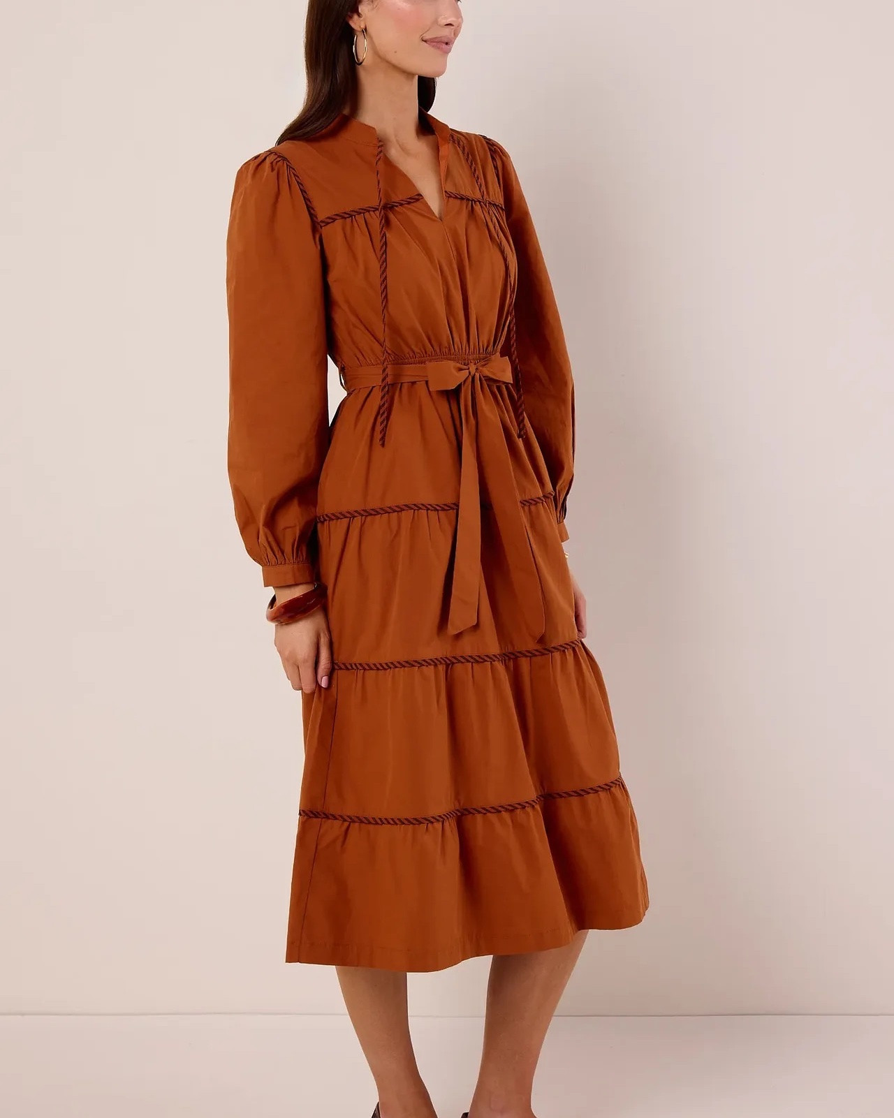 How perfect is the @shop_Avara Nelly Orange Midi Dress?  ($52)