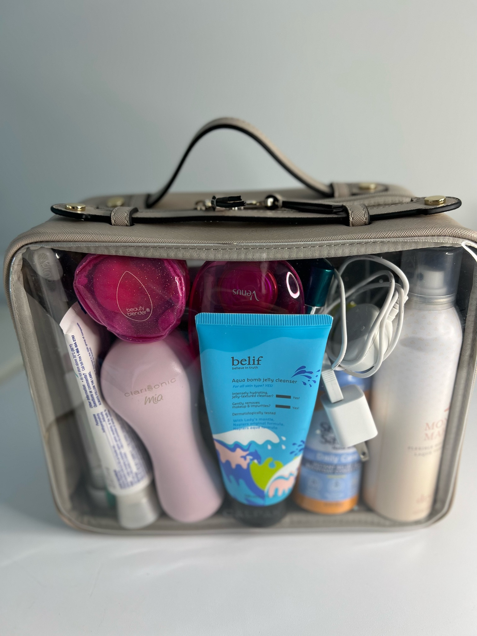 Perfect for travel. Keeps all of your toiletries contained and in one bag!

#LTKSeasonal #LTKTravel
