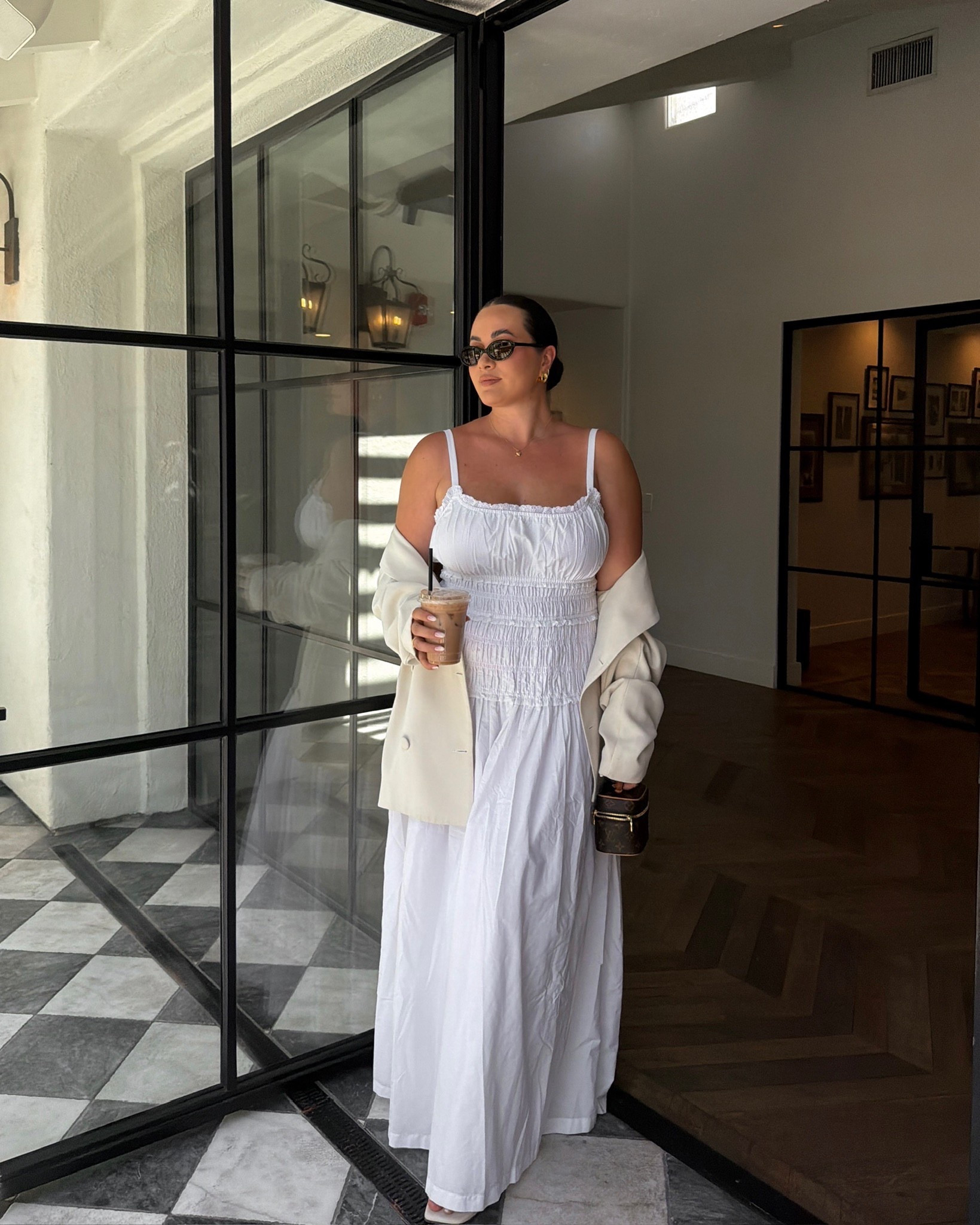 Chic maxi dress outfit for spring and summer 