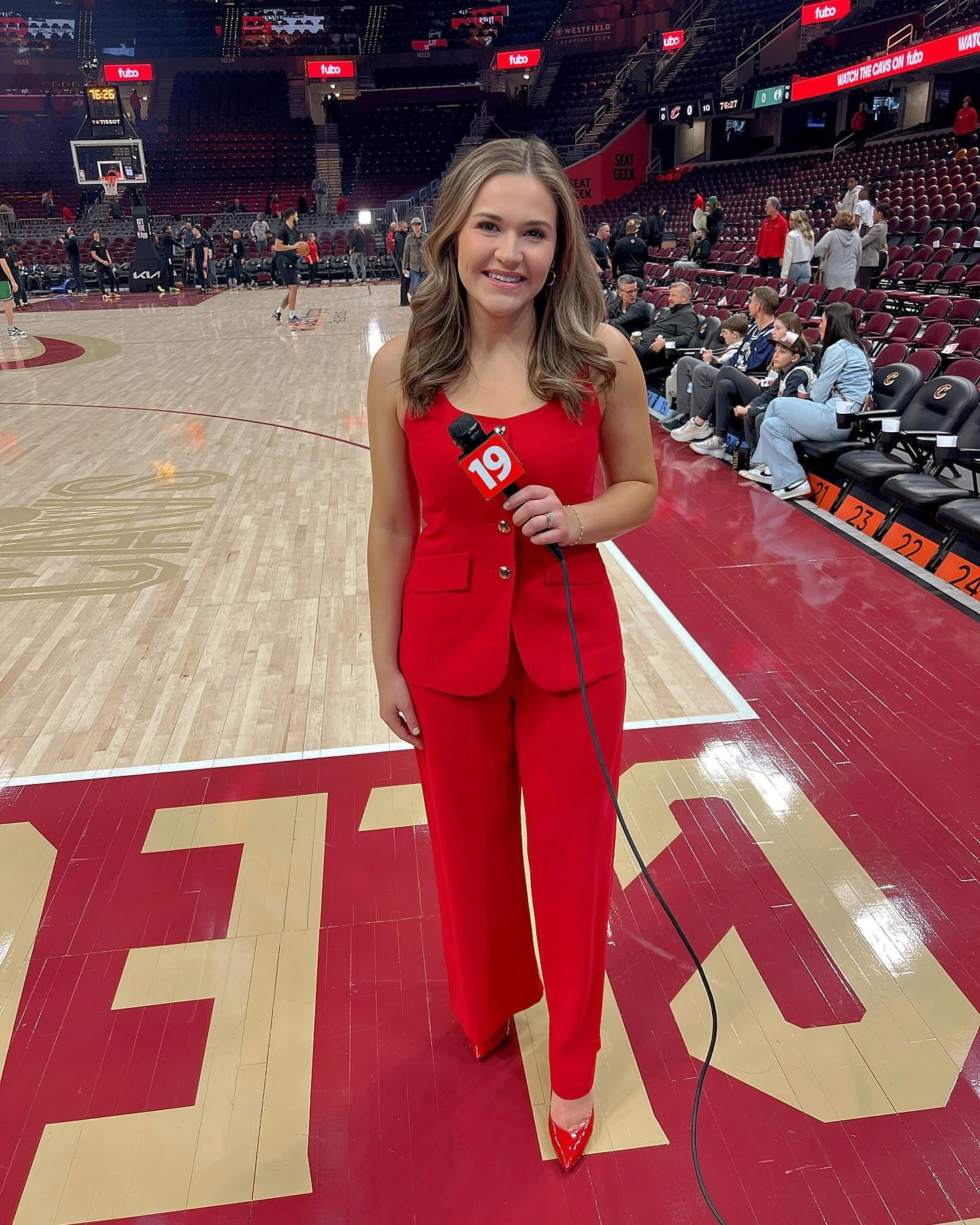 Committed to the February color scheme ❣️

#cleveland #sportsreporter #Cavs #NBA